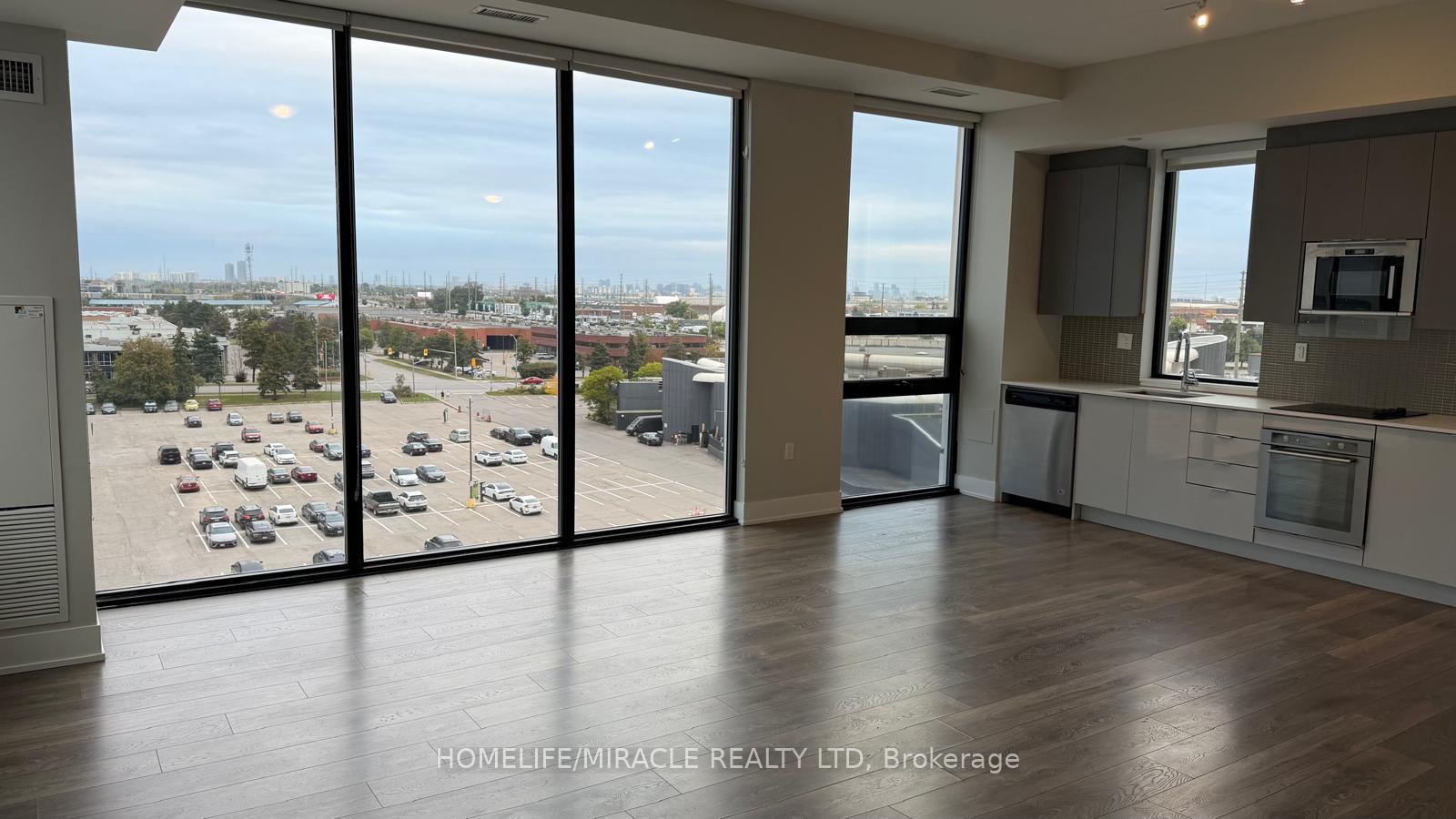 Photo 8 of Unit 617, 2908 Hwy 7, Vaughan, Concord — HOMEH