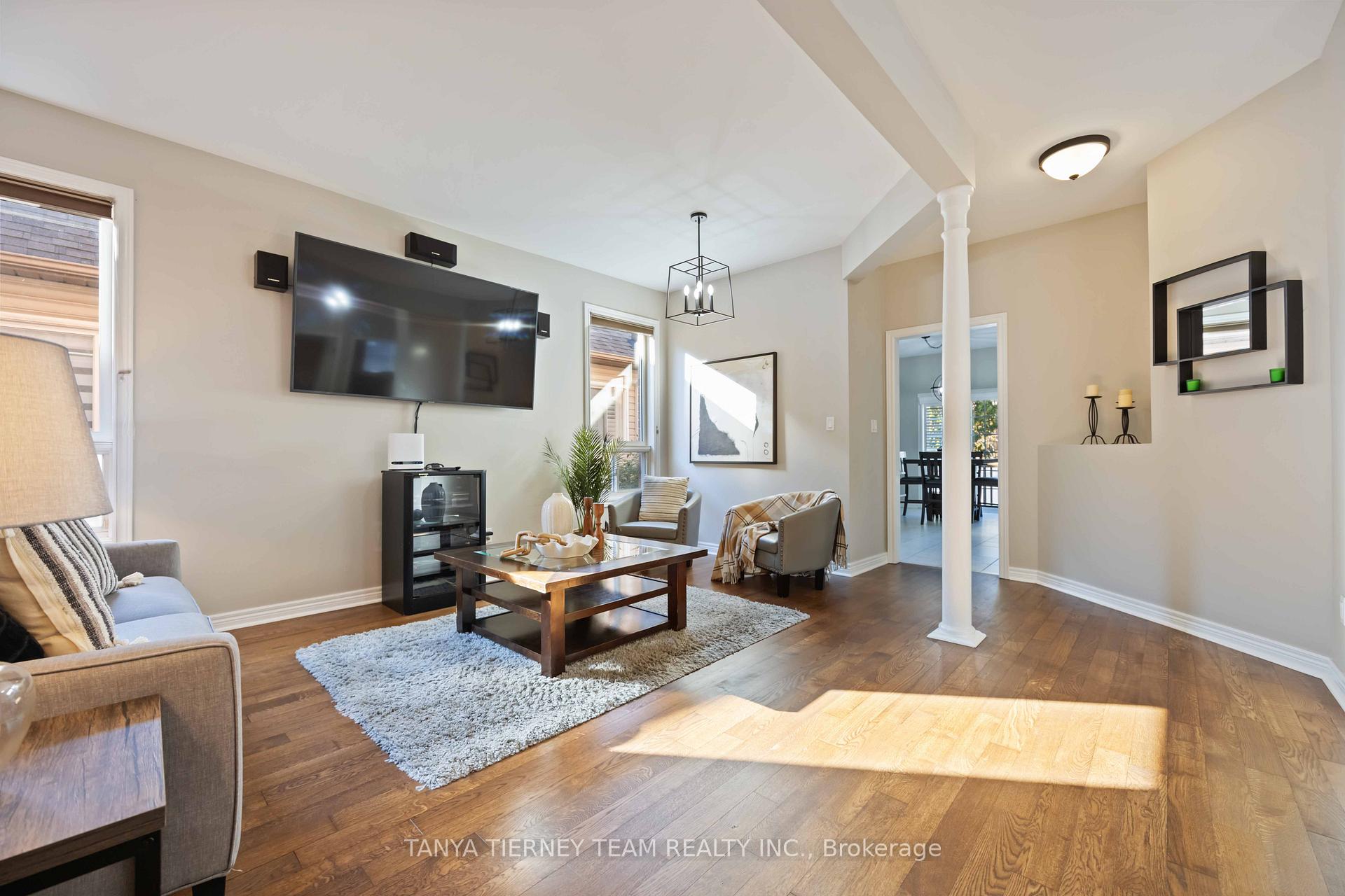 Photo 9 of 16 Cody Avenue, Whitby, Brooklin — HOMEH