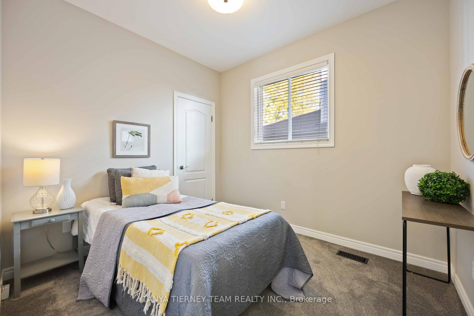 Photo 28 of 16 Cody Avenue, Whitby, Brooklin — HOMEH