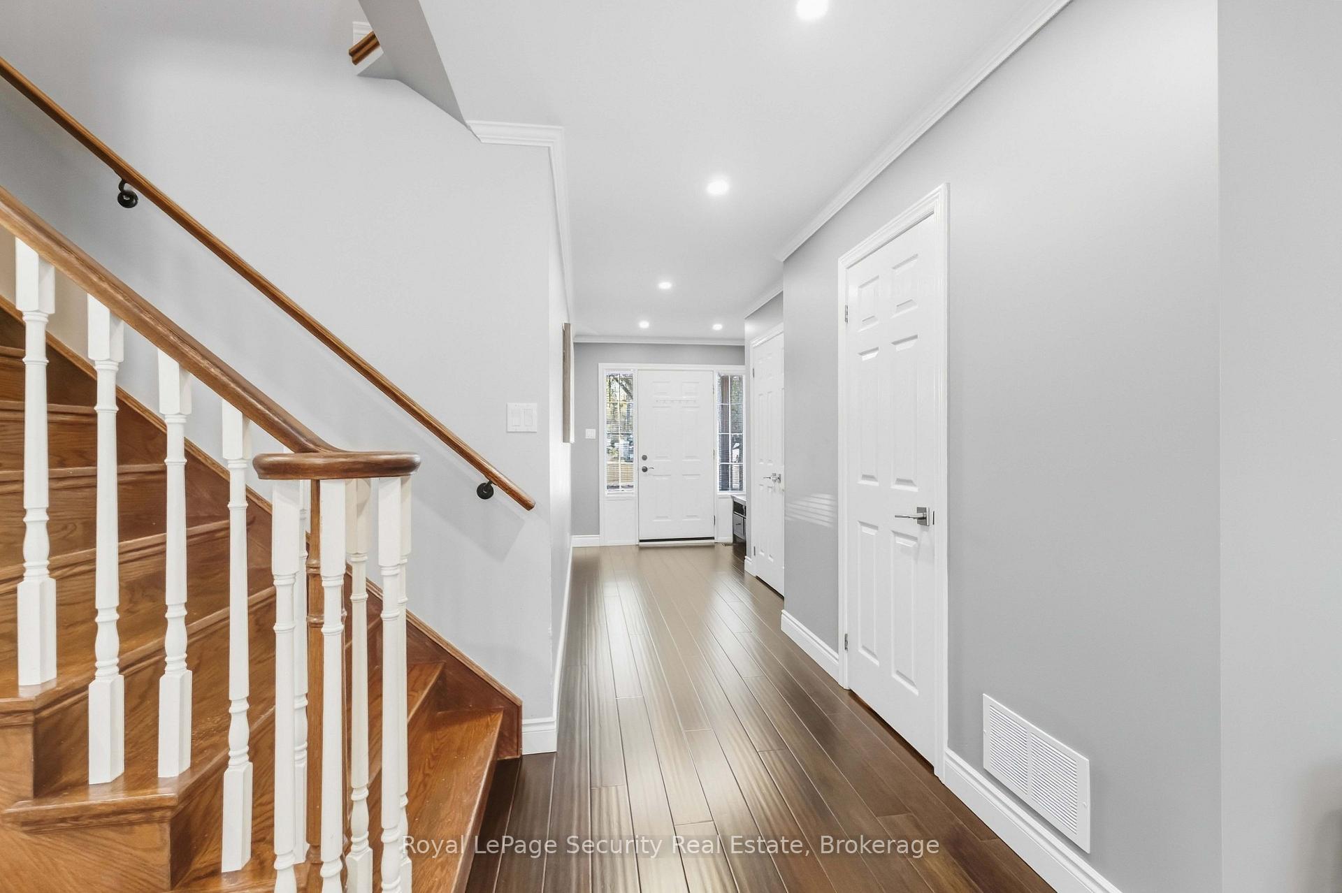 Photo 2 of 785 Tenth Avenue, Hamilton, Hampton Heights — HOMEH