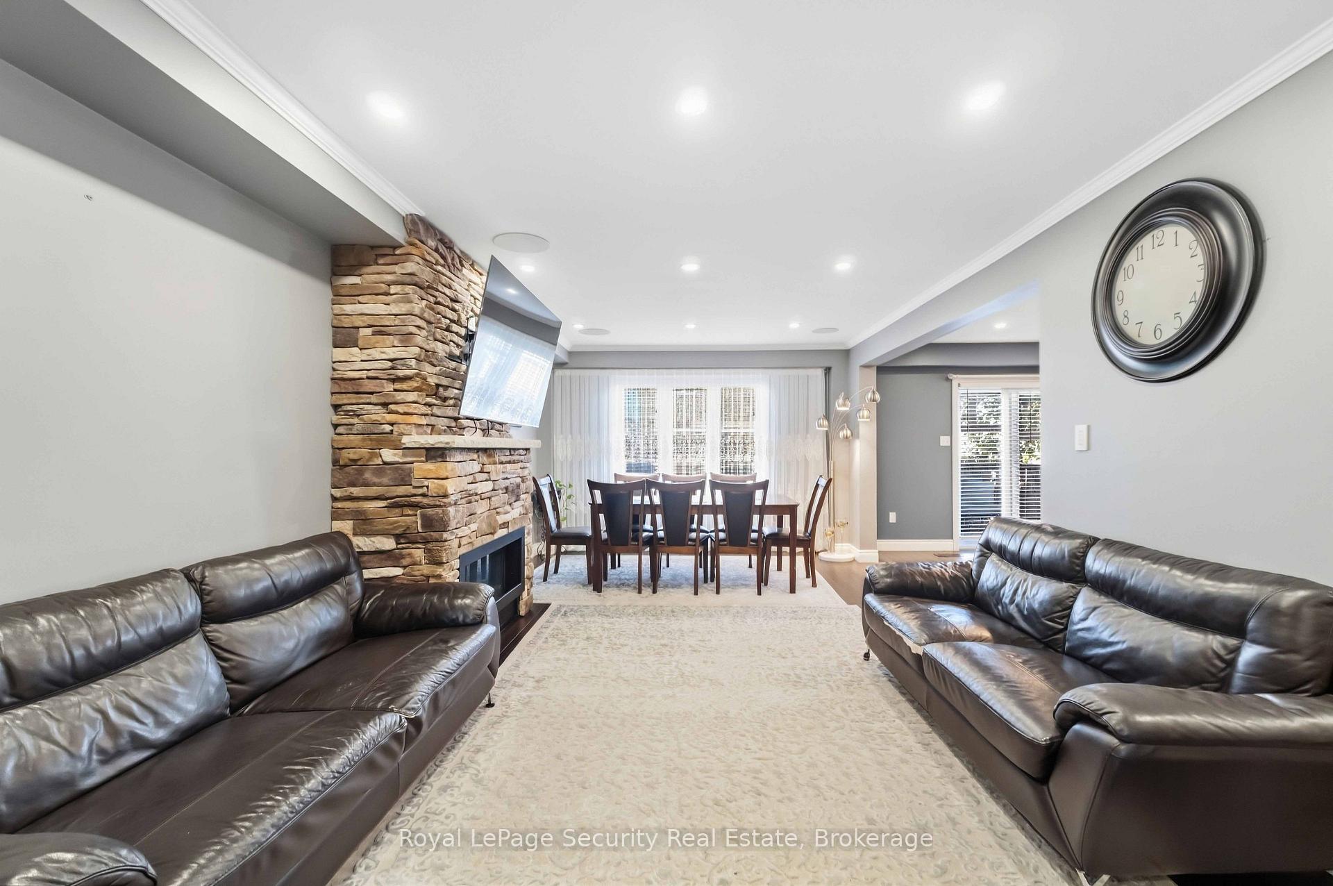 Photo 3 of 785 Tenth Avenue, Hamilton, Hampton Heights — HOMEH