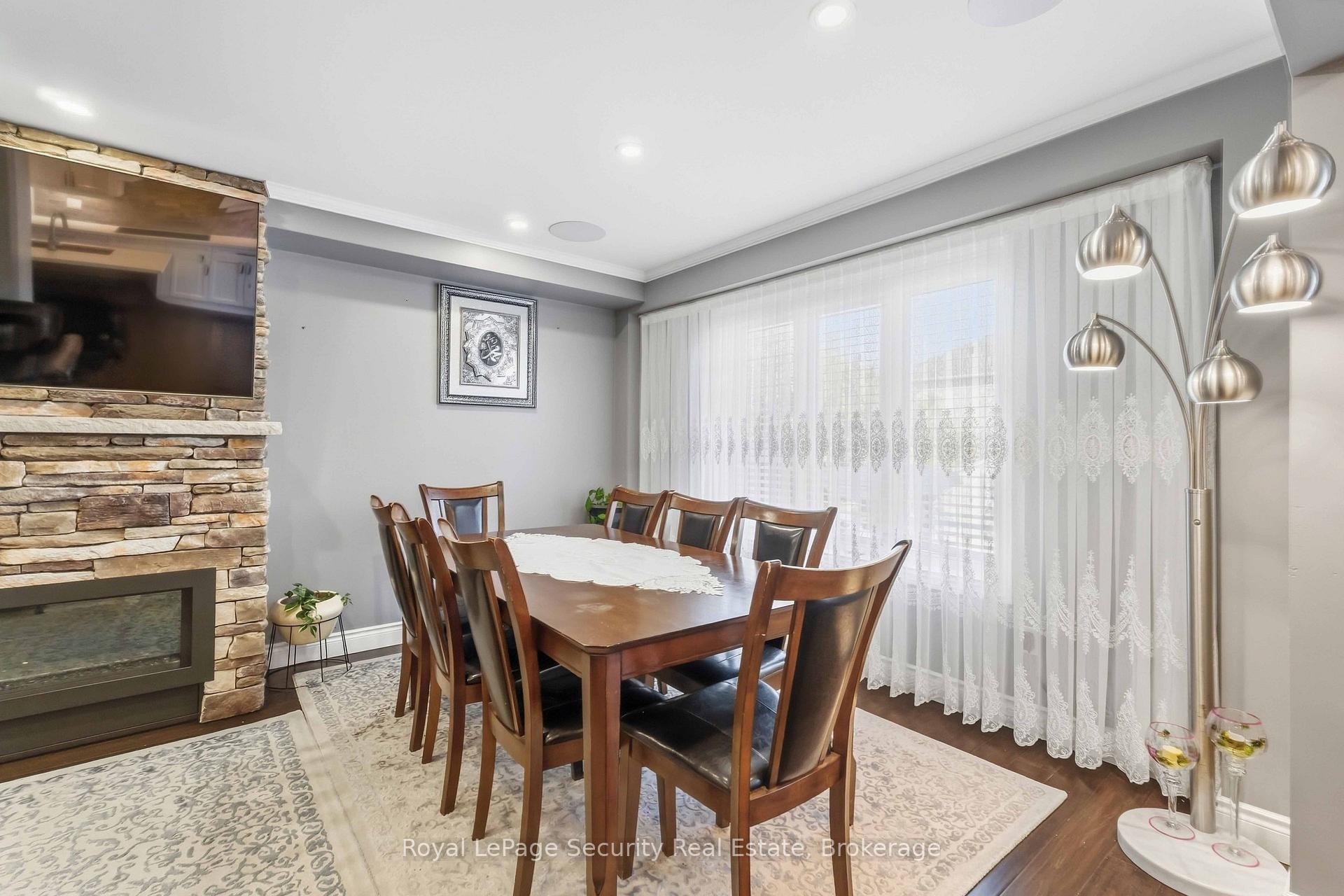 Photo 6 of 785 Tenth Avenue, Hamilton, Hampton Heights — HOMEH