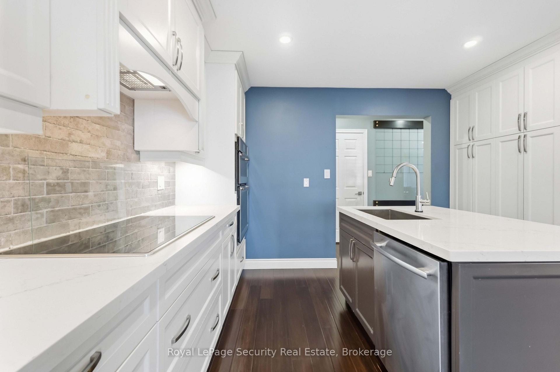Photo 8 of 785 Tenth Avenue, Hamilton, Hampton Heights — HOMEH