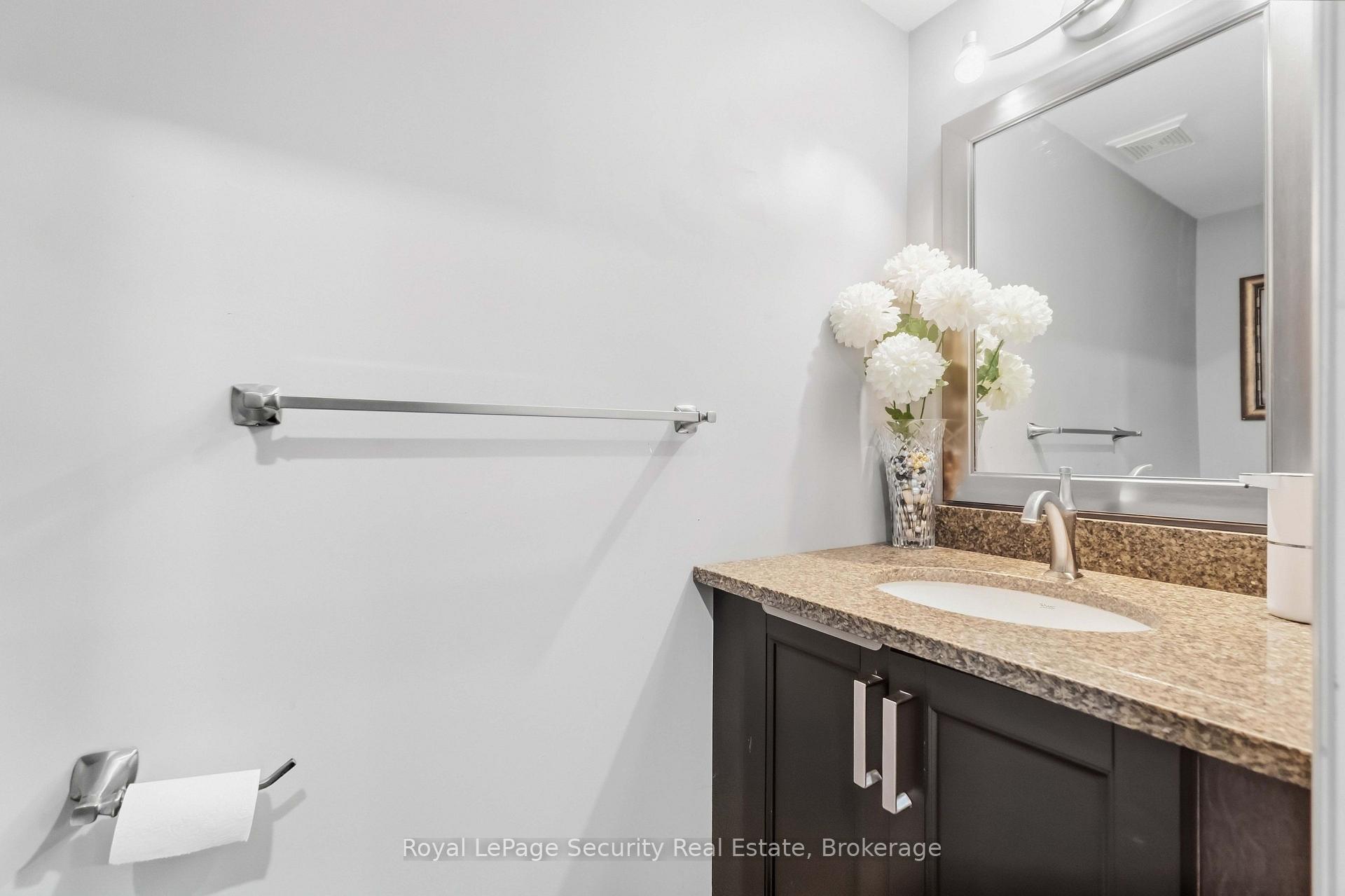 Photo 10 of 785 Tenth Avenue, Hamilton, Hampton Heights — HOMEH