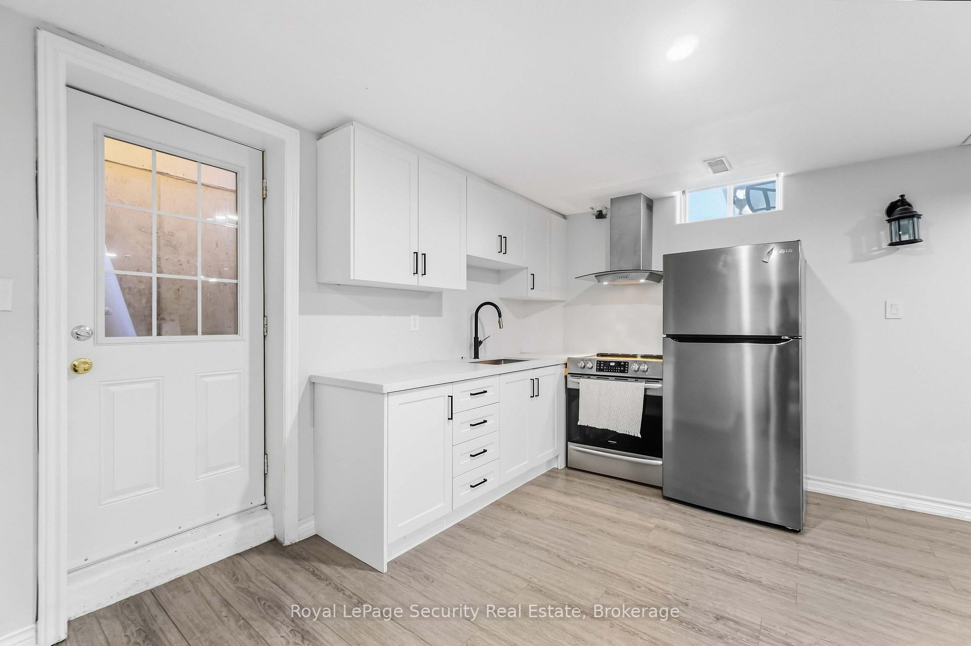 Photo 20 of 785 Tenth Avenue, Hamilton, Hampton Heights — HOMEH