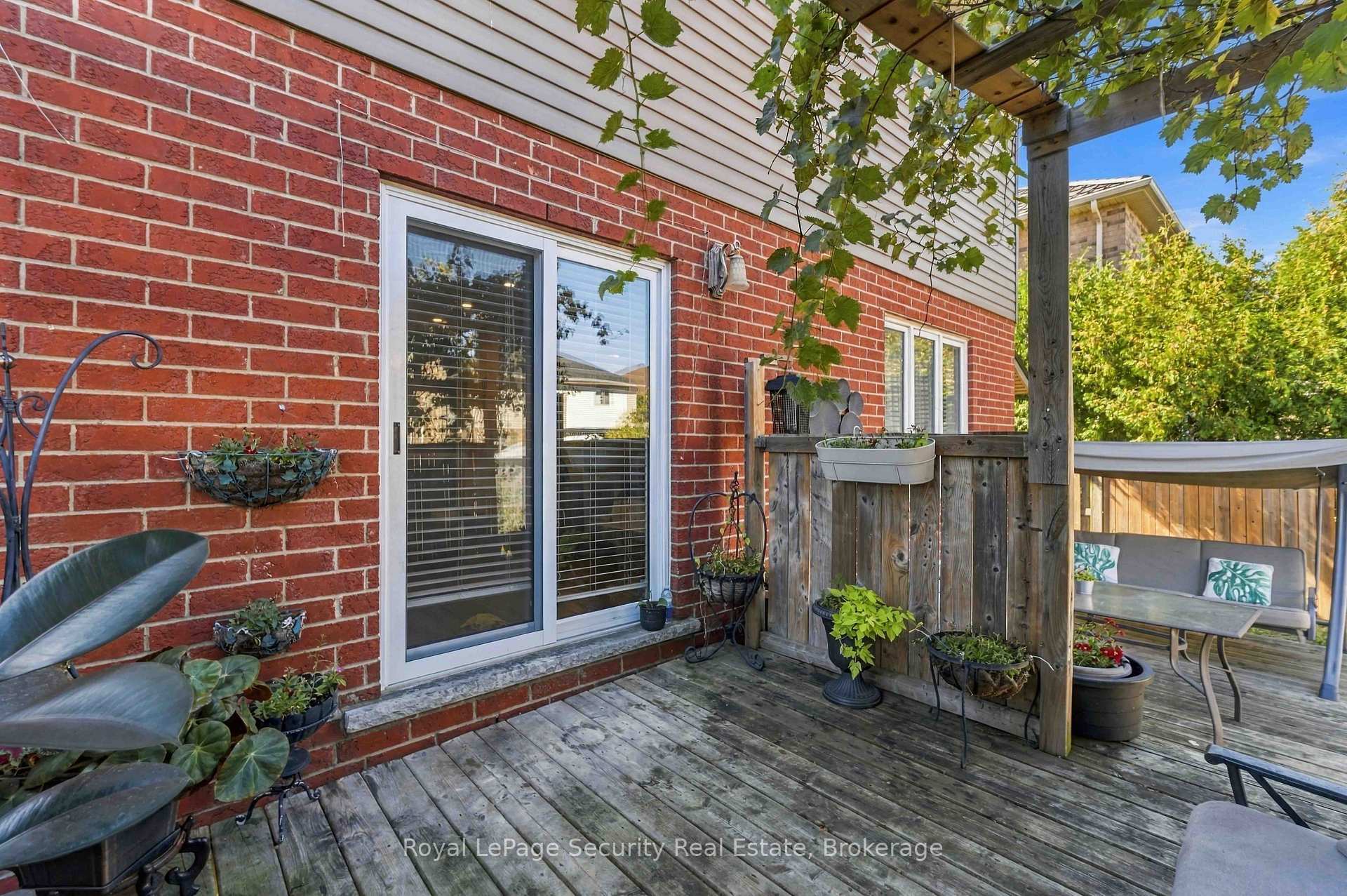 Photo 22 of 785 Tenth Avenue, Hamilton, Hampton Heights — HOMEH