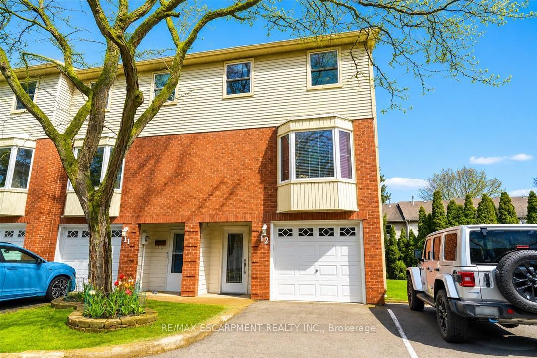 Front of Unit 12, 130 Livingston Avenue