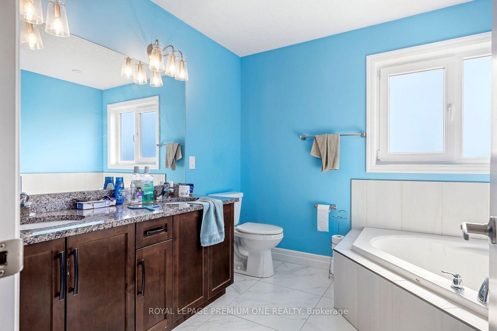 Photo 20 of 811 Cedarpark Way, London, North D — HOMEH