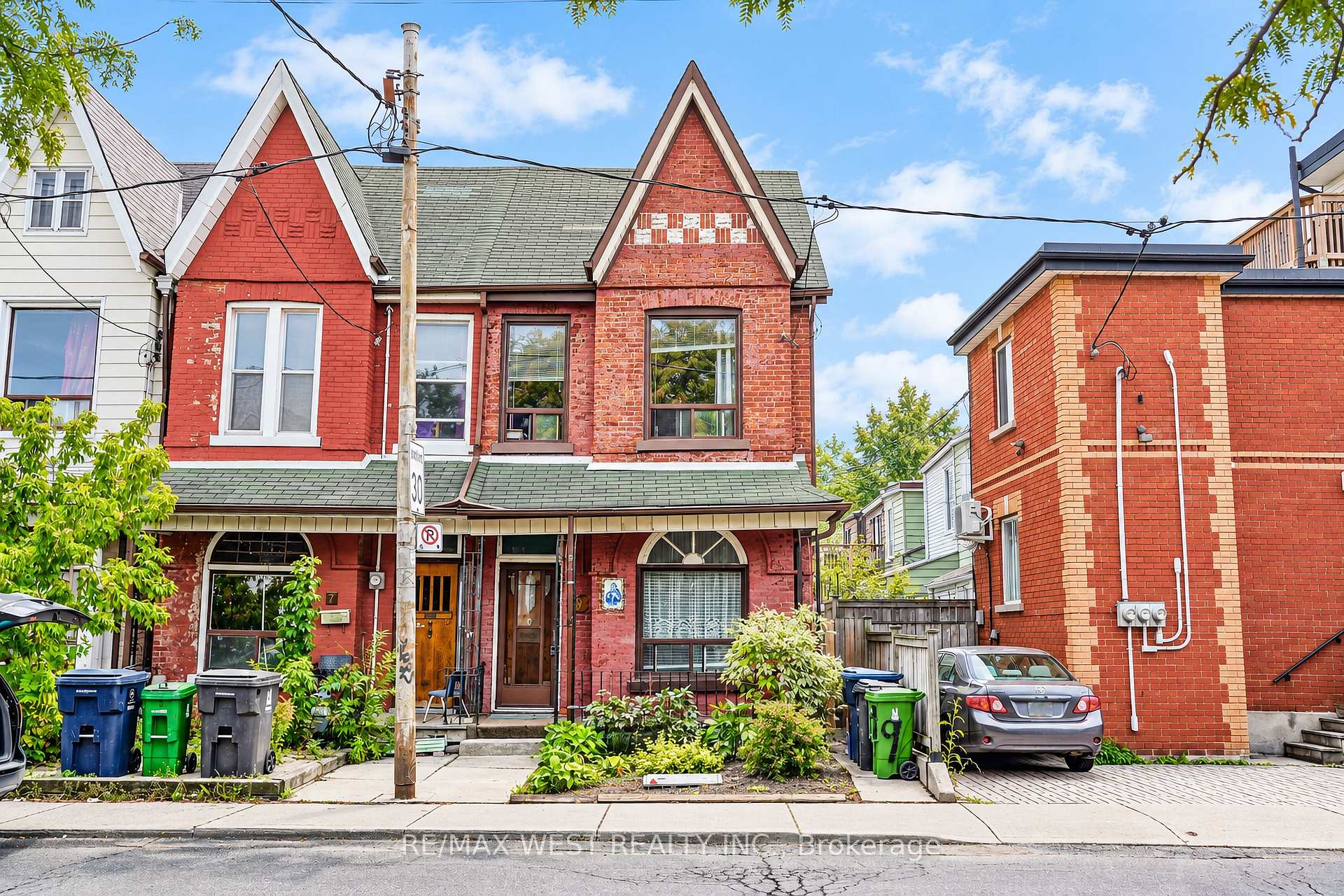 Photo 1 of 9 Northumberland Street, Toronto, Dovercourt-Wallace Emerson-Junction — HOMEH