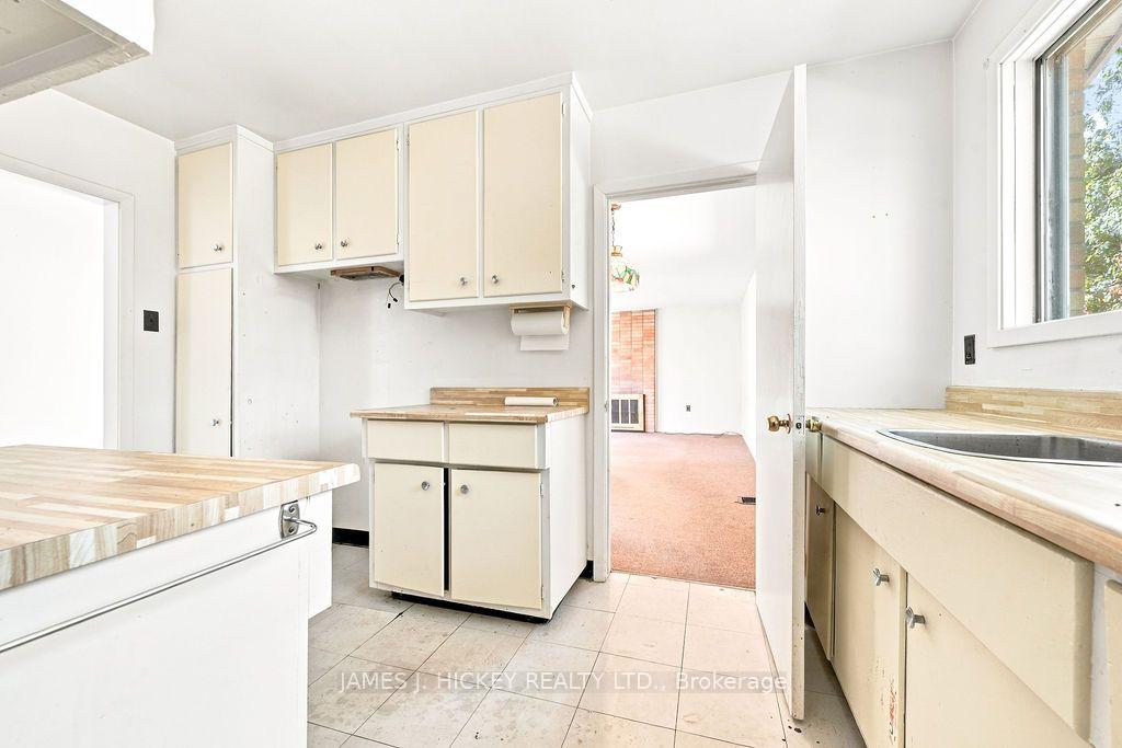 Photo 15 of 4 Sheridan Court, Deep River, Deep River — HOMEH