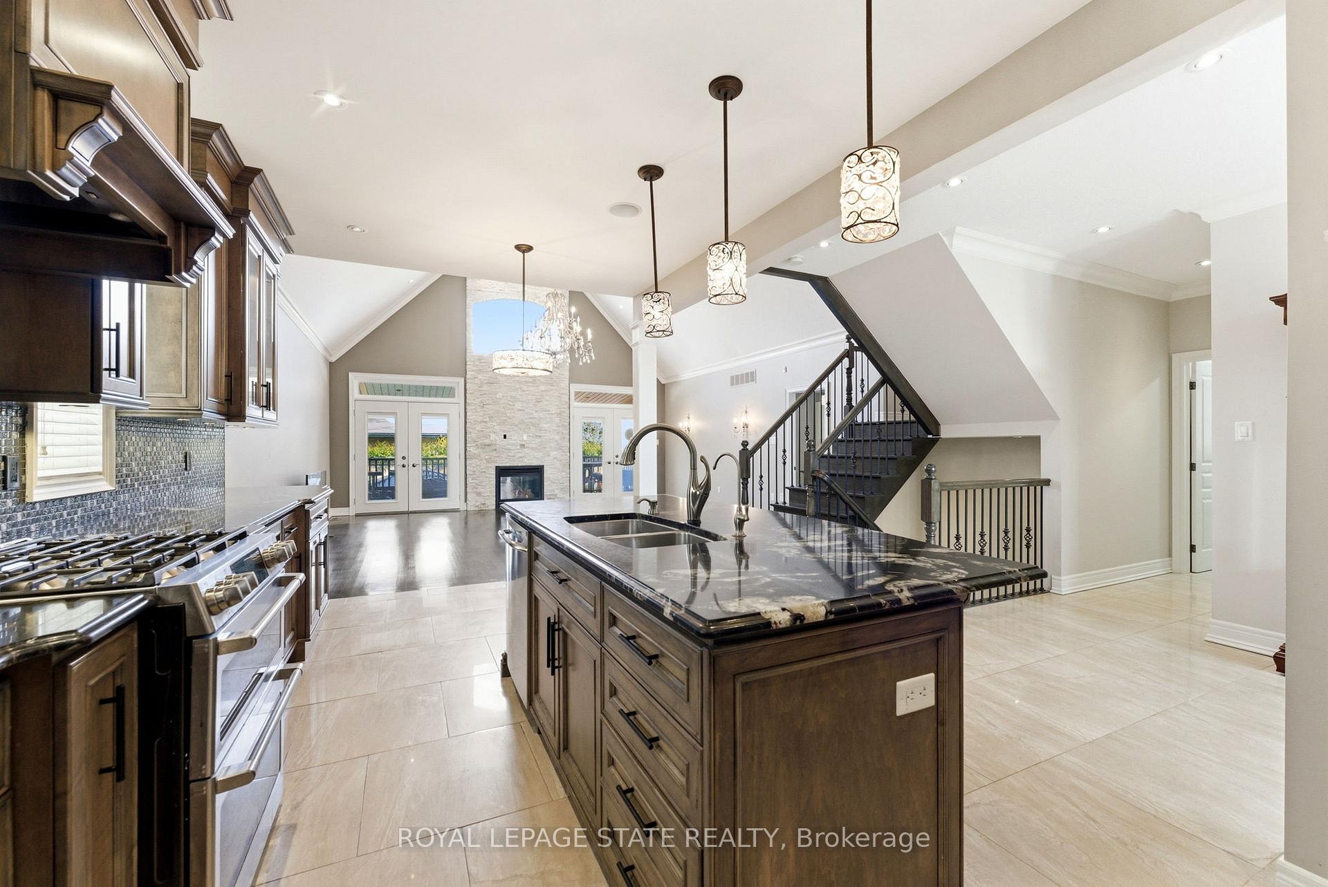 Photo 16 of 85 Hillcroft Drive, Hamilton, Stoney Creek Mountain — HOMEH