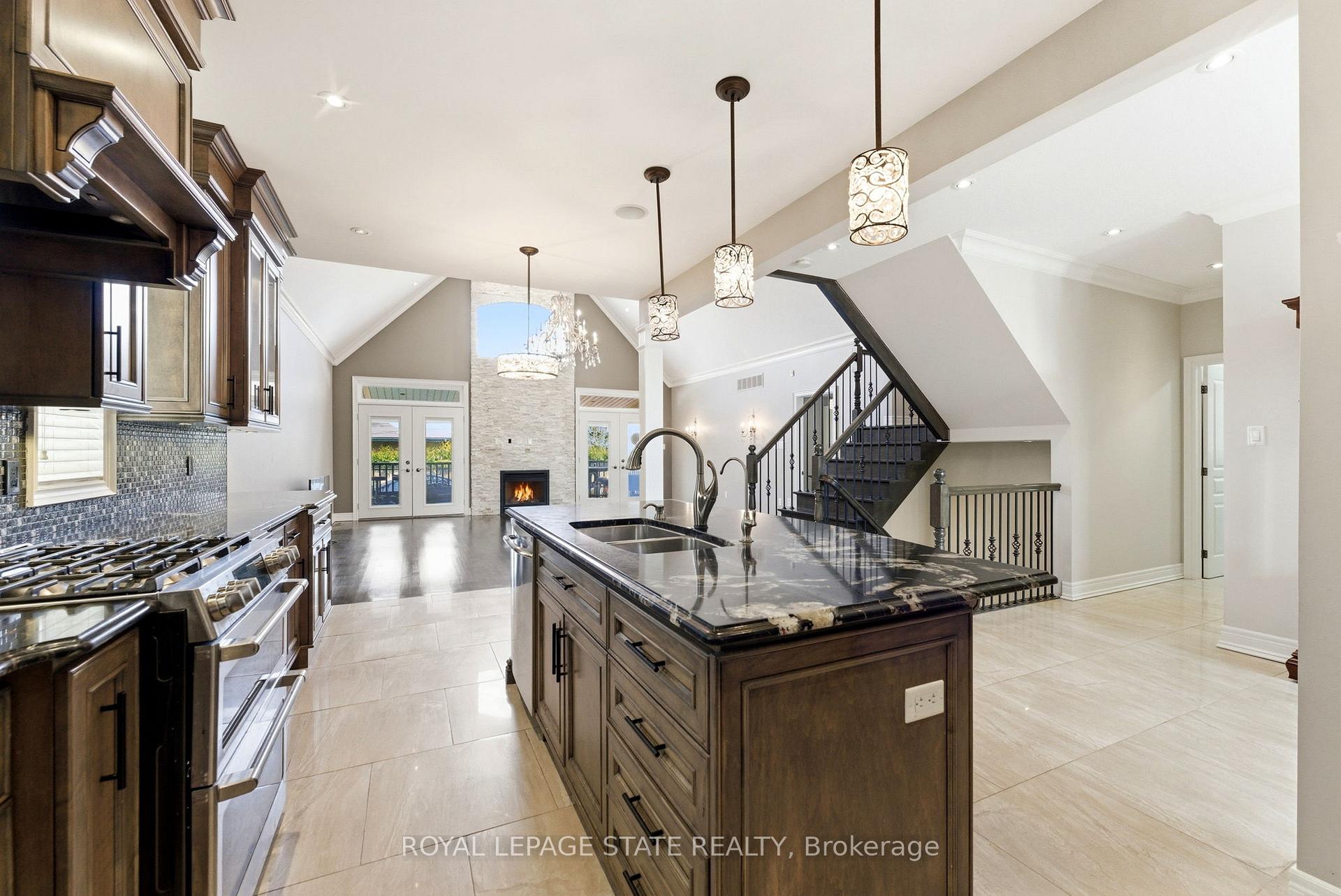 Photo 17 of 85 Hillcroft Drive, Hamilton, Stoney Creek Mountain — HOMEH