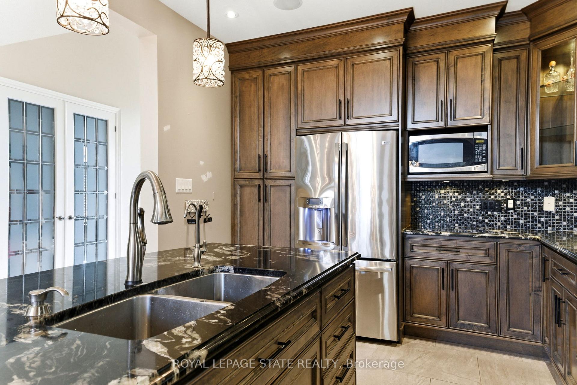 Photo 18 of 85 Hillcroft Drive, Hamilton, Stoney Creek Mountain — HOMEH