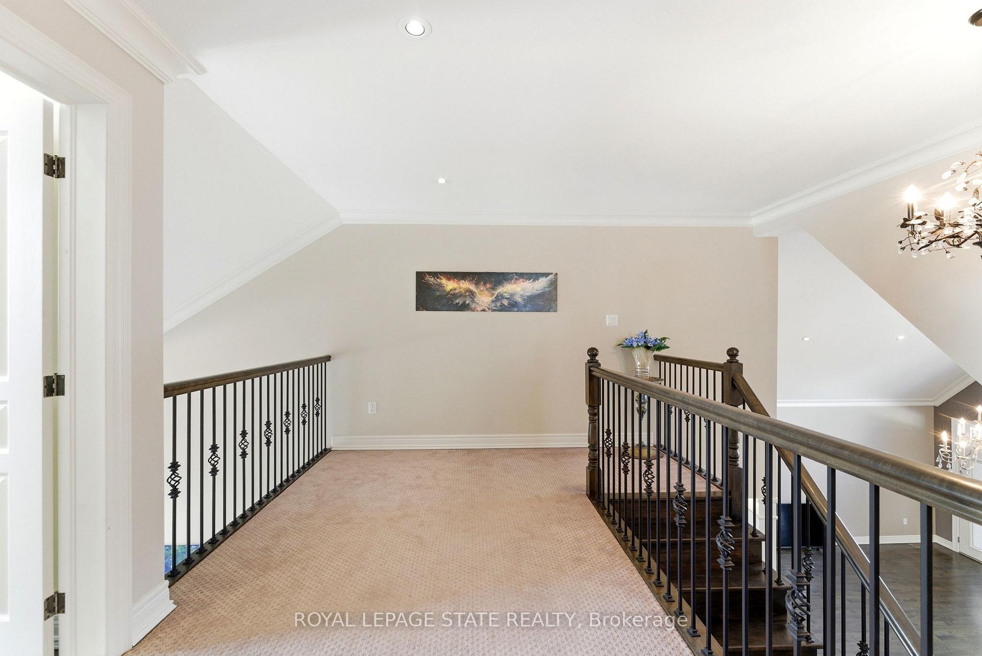 Photo 24 of 85 Hillcroft Drive, Hamilton, Stoney Creek Mountain — HOMEH