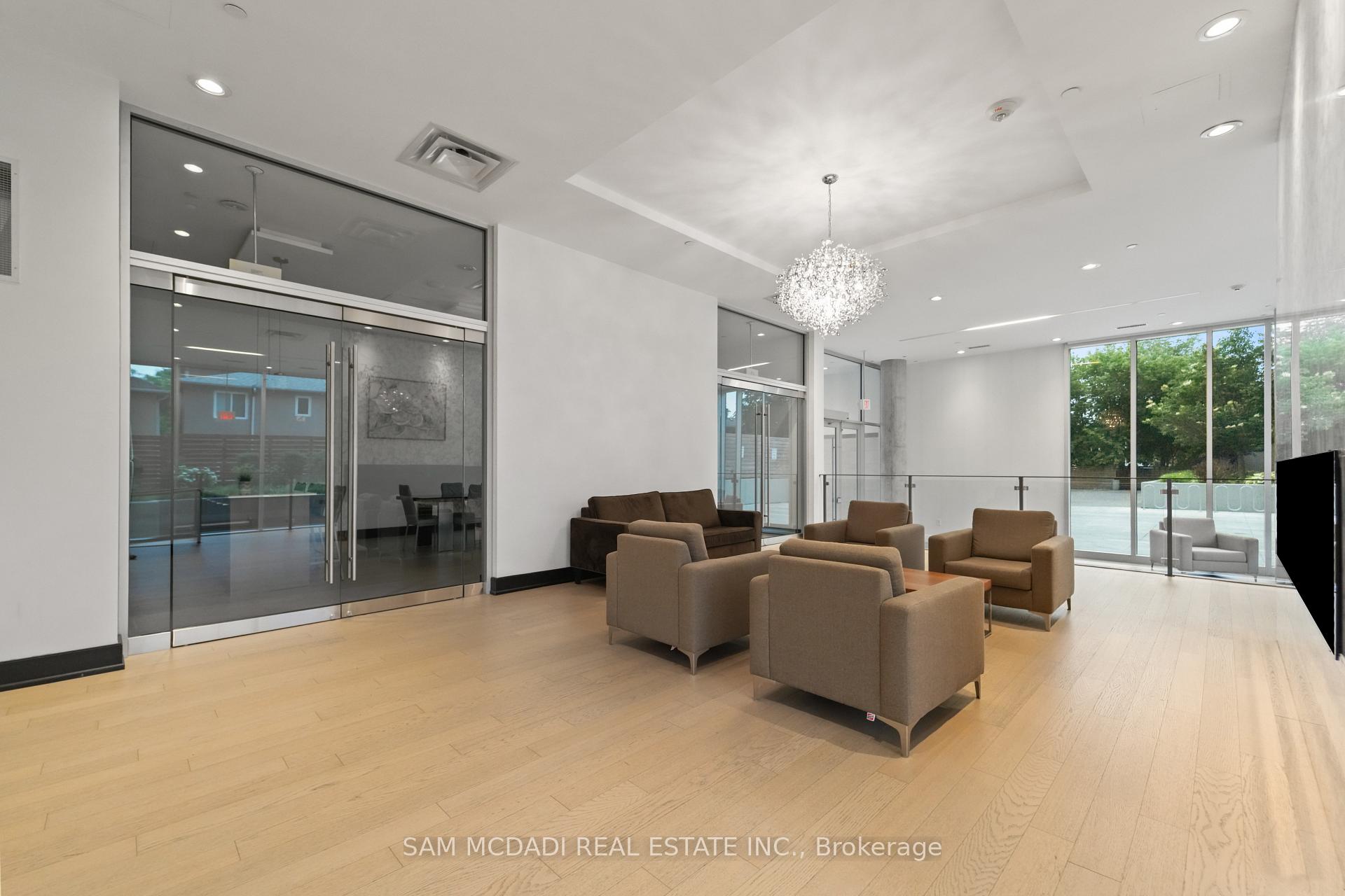 Photo 4 of Unit 903, 2055 Danforth Avenue, Toronto, Woodbine Corridor — HOMEH