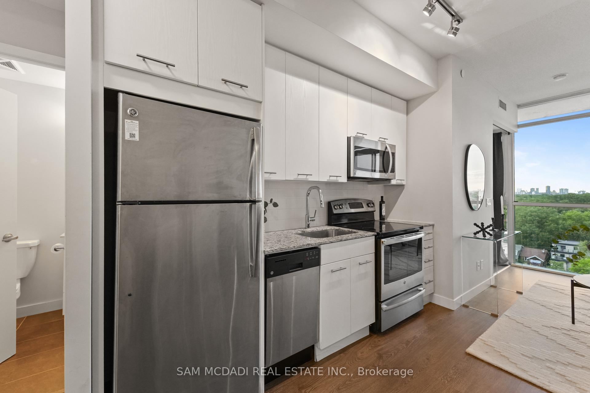 Photo 7 of Unit 903, 2055 Danforth Avenue, Toronto, Woodbine Corridor — HOMEH