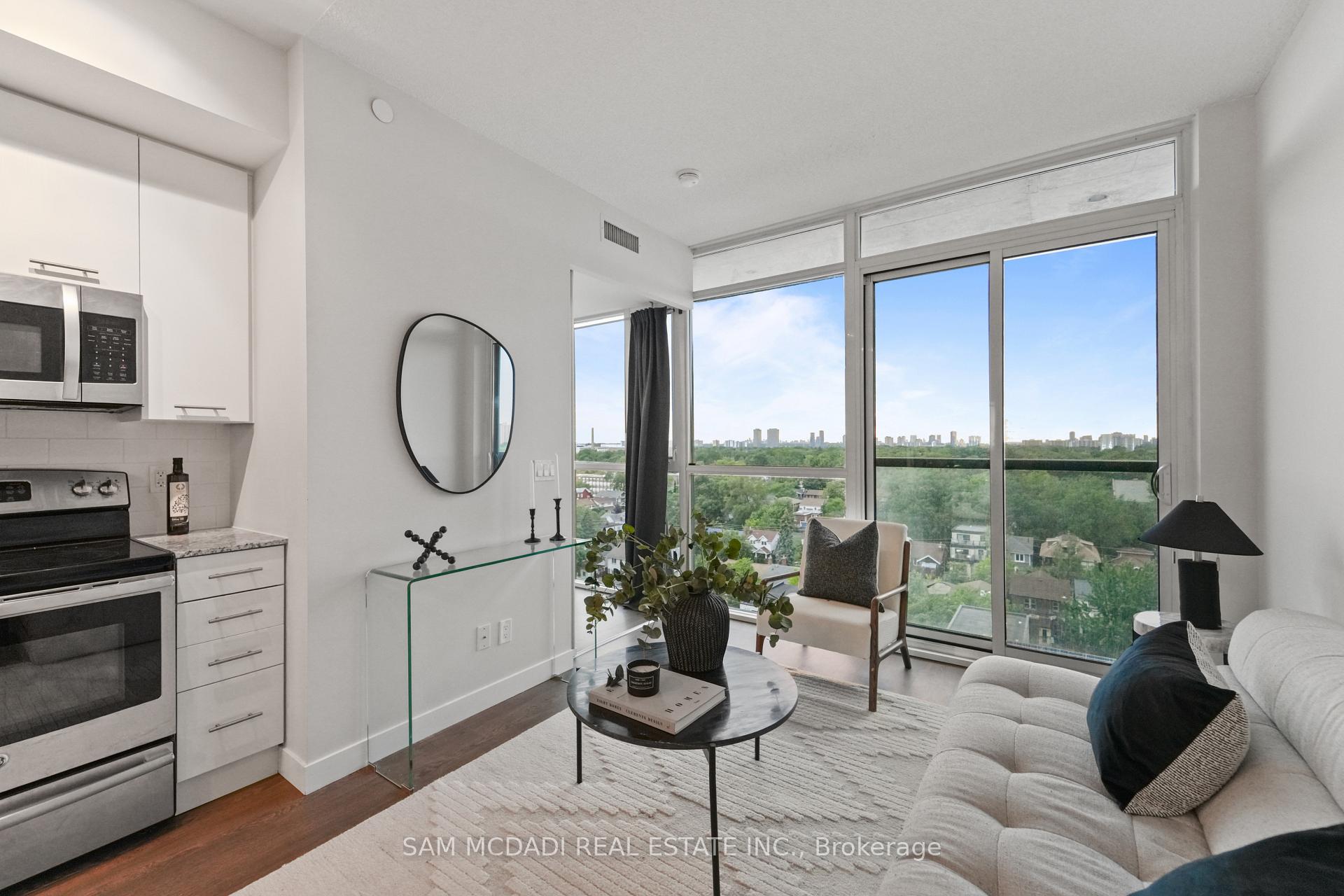 Photo 12 of Unit 903, 2055 Danforth Avenue, Toronto, Woodbine Corridor — HOMEH