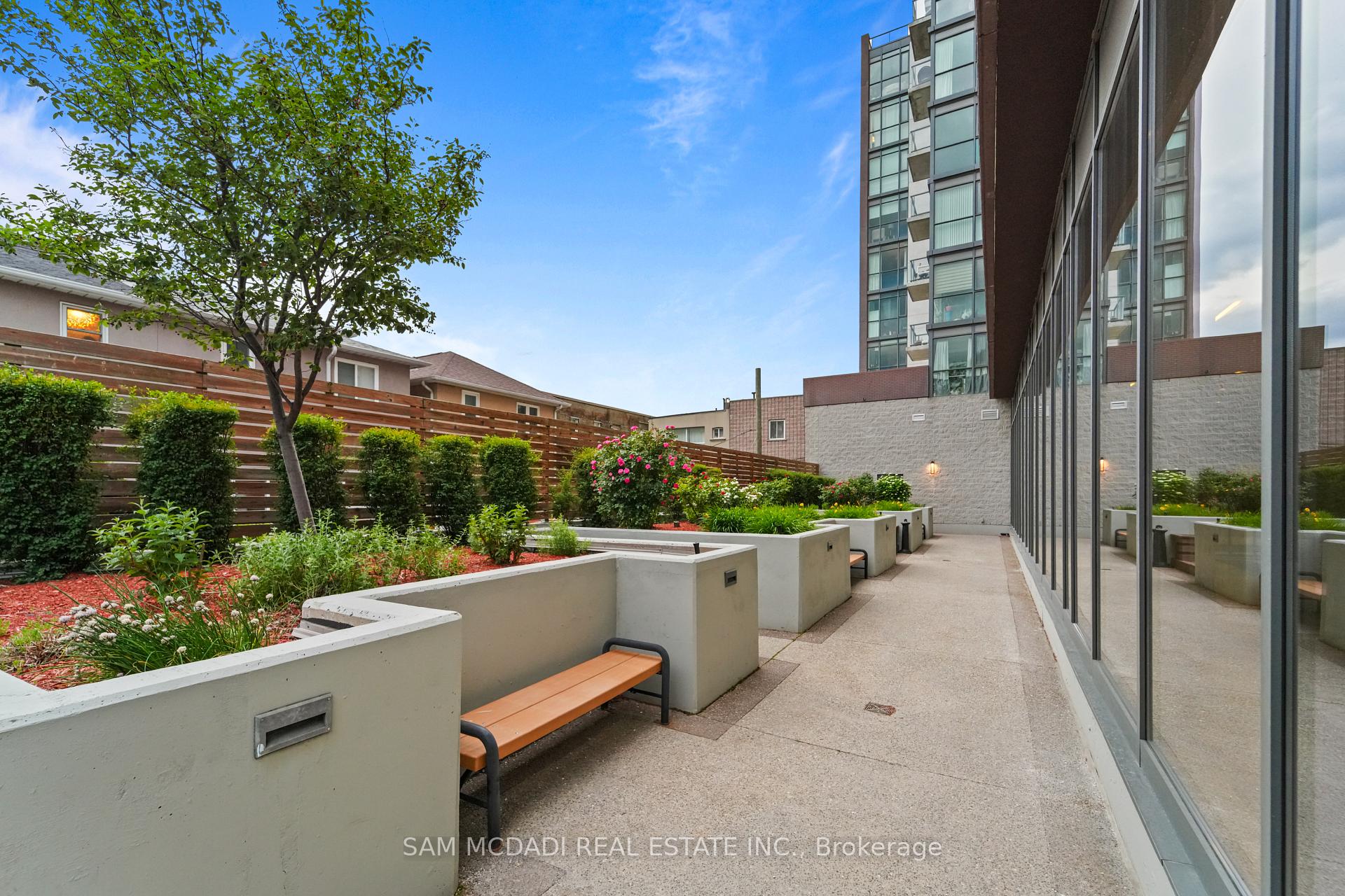 Photo 19 of Unit 903, 2055 Danforth Avenue, Toronto, Woodbine Corridor — HOMEH