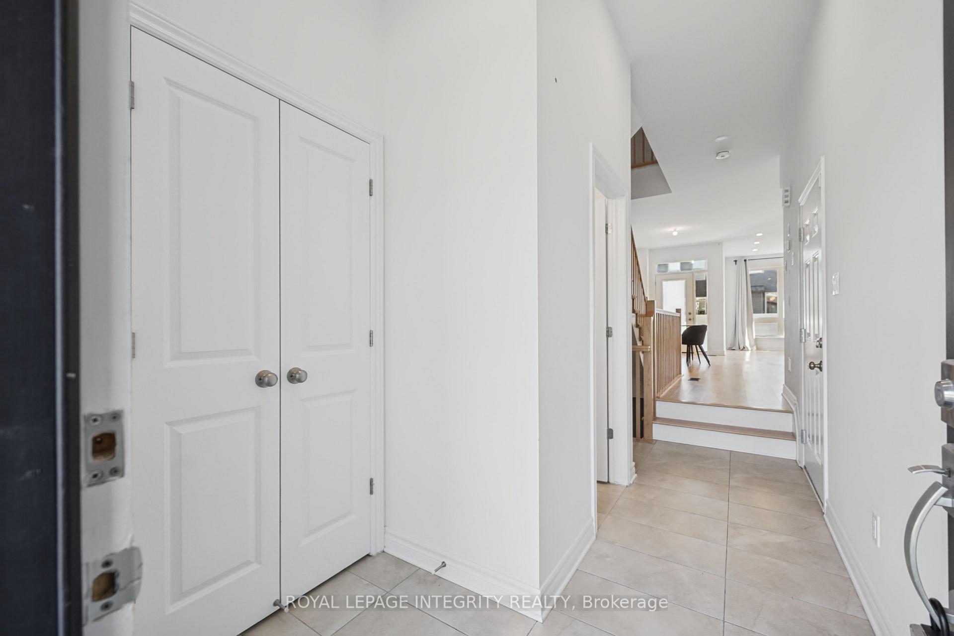 Photo 3 of 926 Omagaki Way, Ottawa, Blossom Park/Kemp Park/Findlay Creek — HOMEH