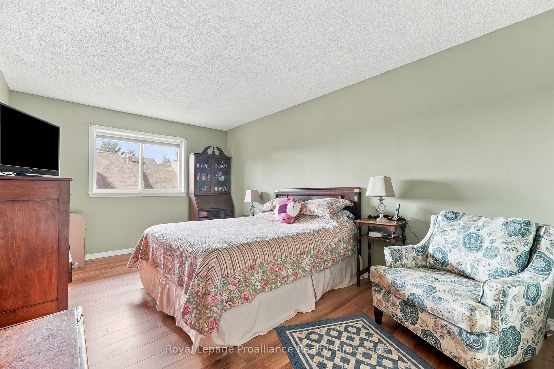 Photo 12 of Unit 307, 8 Talbot Street, Prince Edward County, Picton Ward — HOMEH