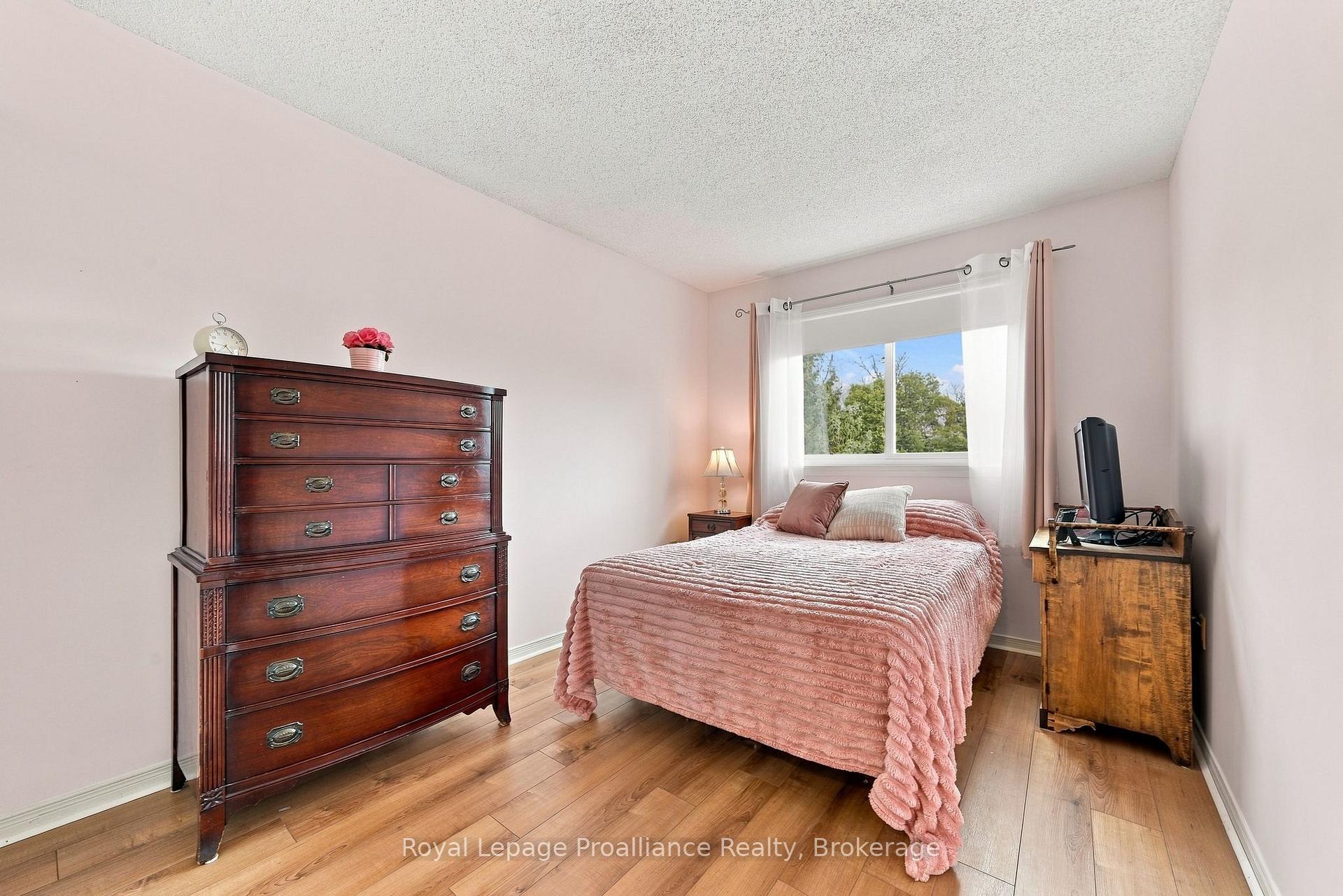 Photo 14 of Unit 307, 8 Talbot Street, Prince Edward County, Picton Ward — HOMEH