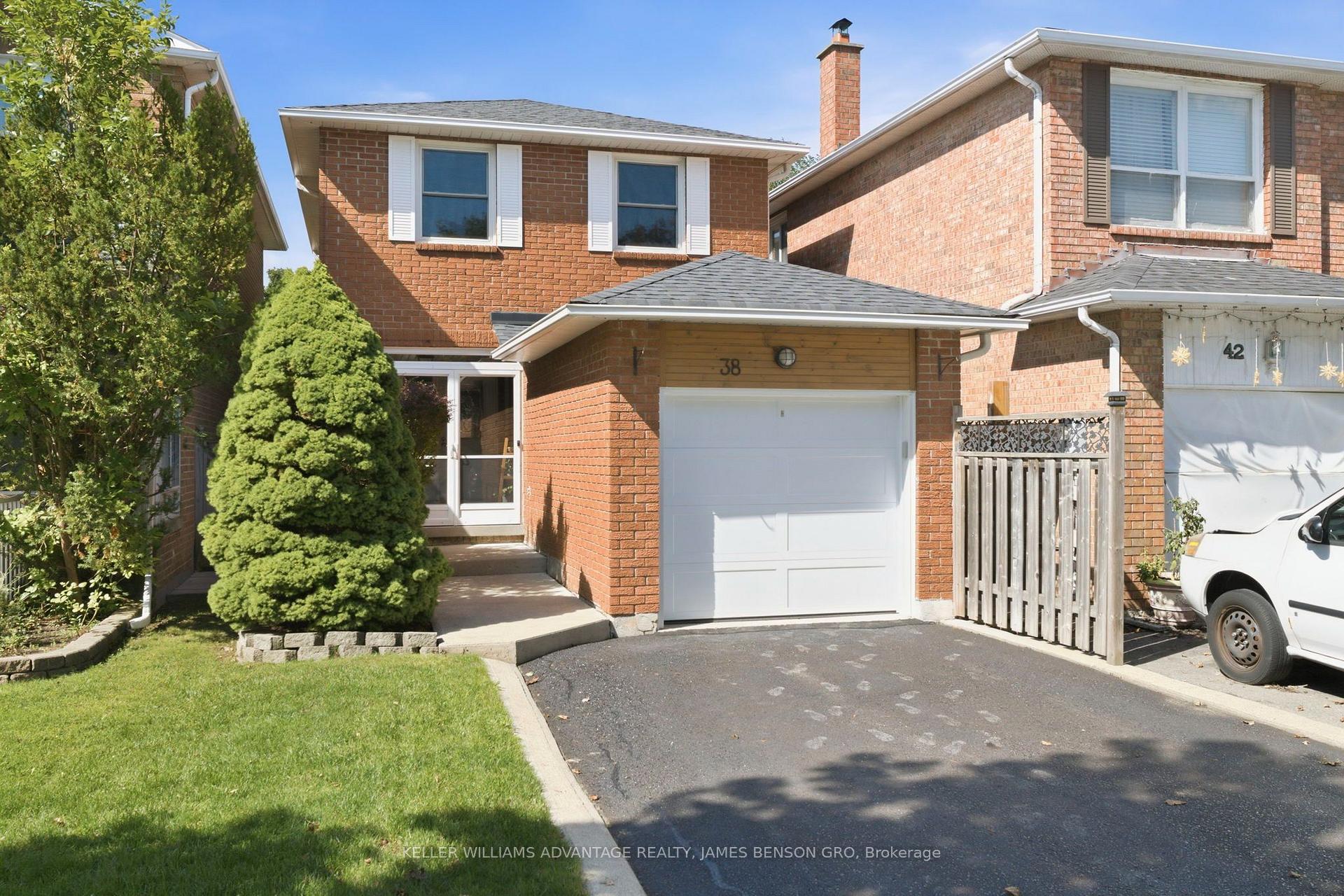Photo 2 of 38 White Boulevard, Vaughan, Brownridge — HOMEH