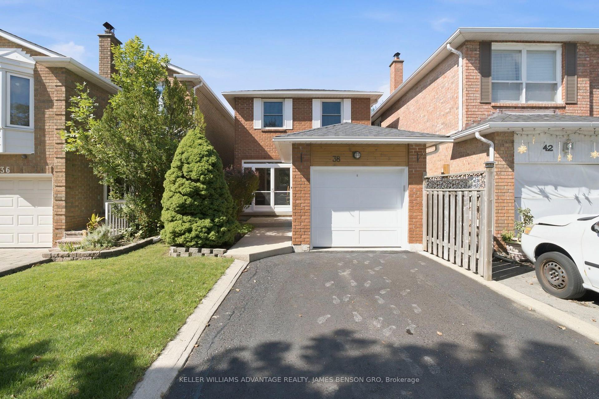 Photo 3 of 38 White Boulevard, Vaughan, Brownridge — HOMEH