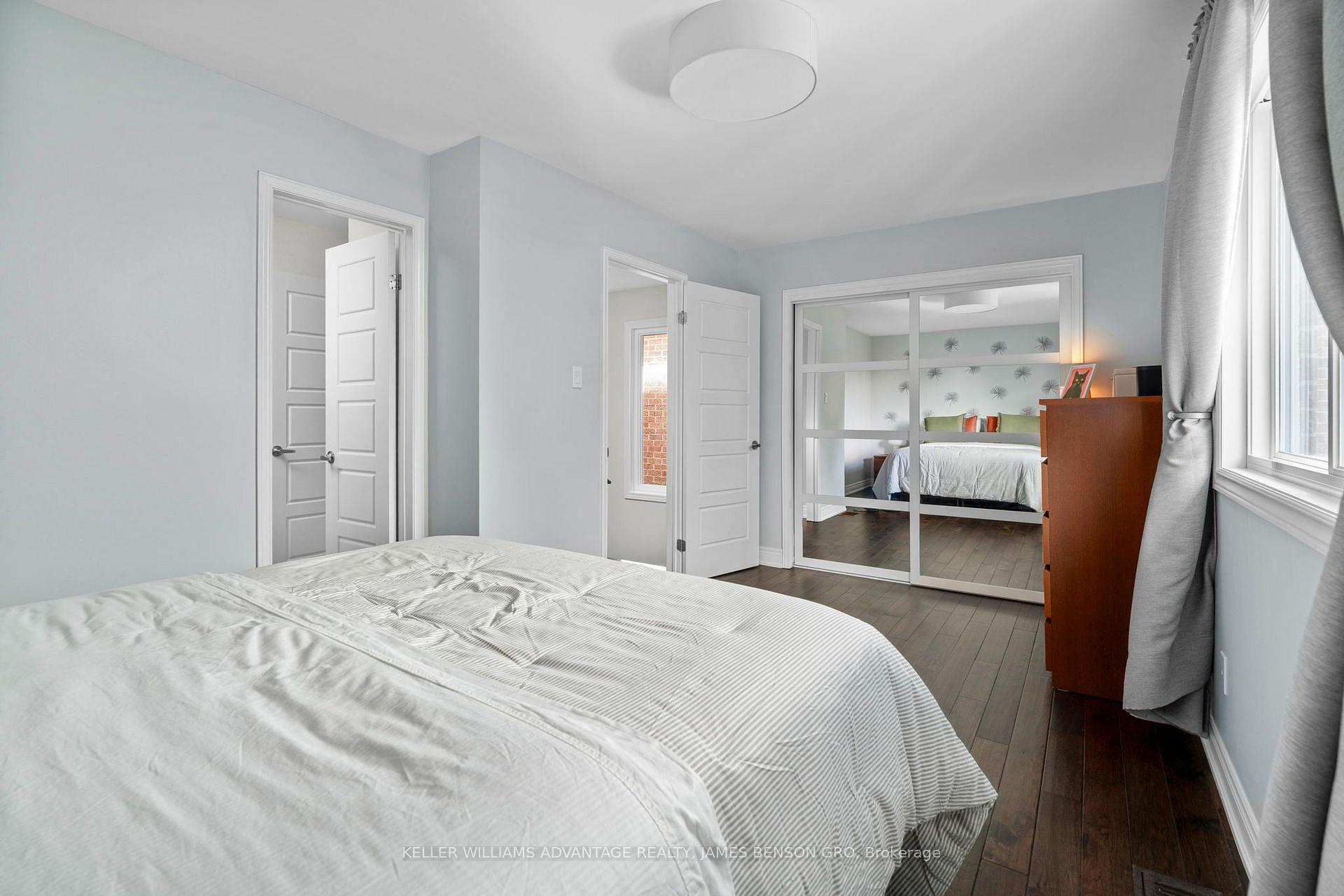 Photo 25 of 38 White Boulevard, Vaughan, Brownridge — HOMEH