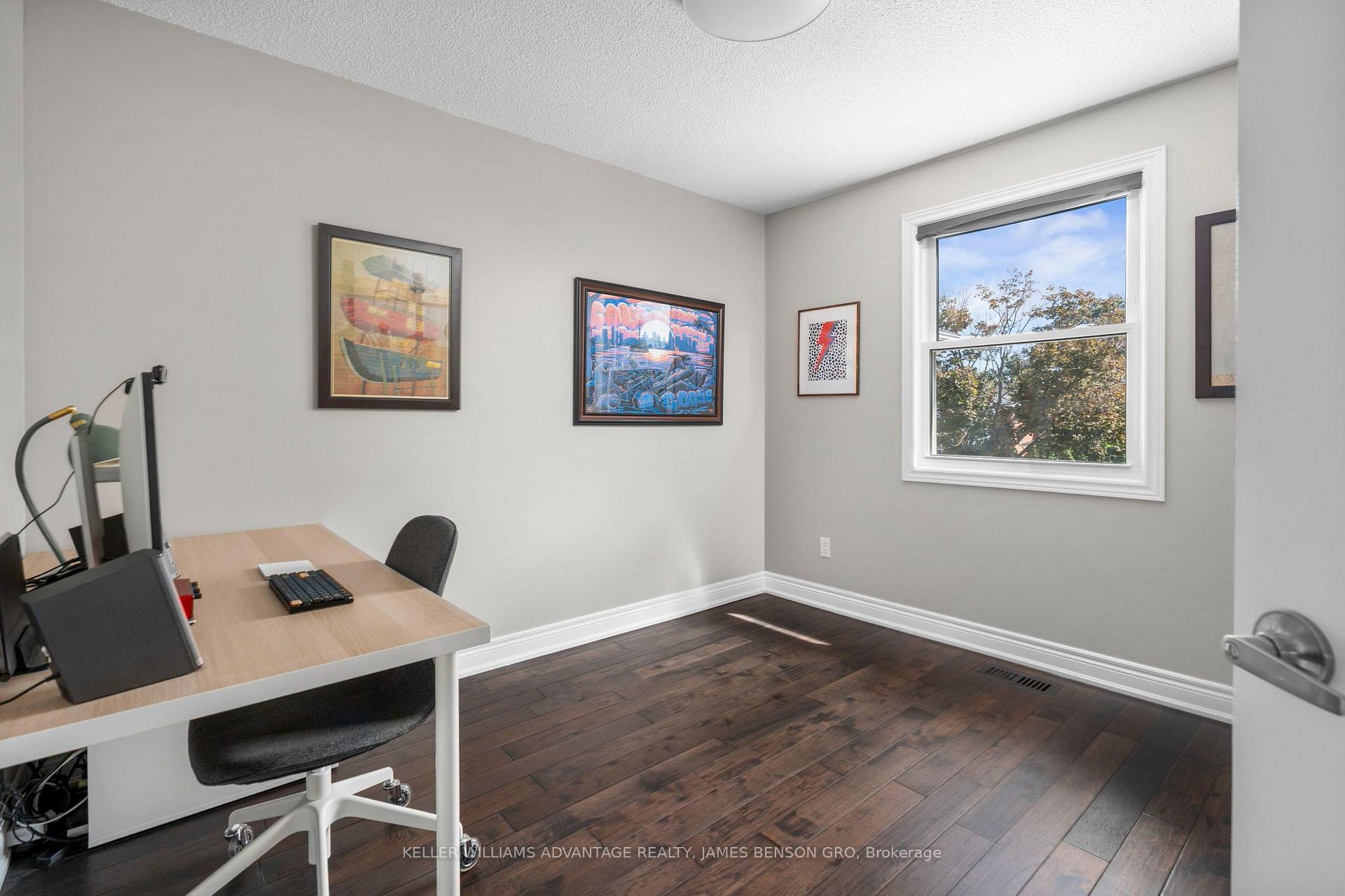Photo 27 of 38 White Boulevard, Vaughan, Brownridge — HOMEH