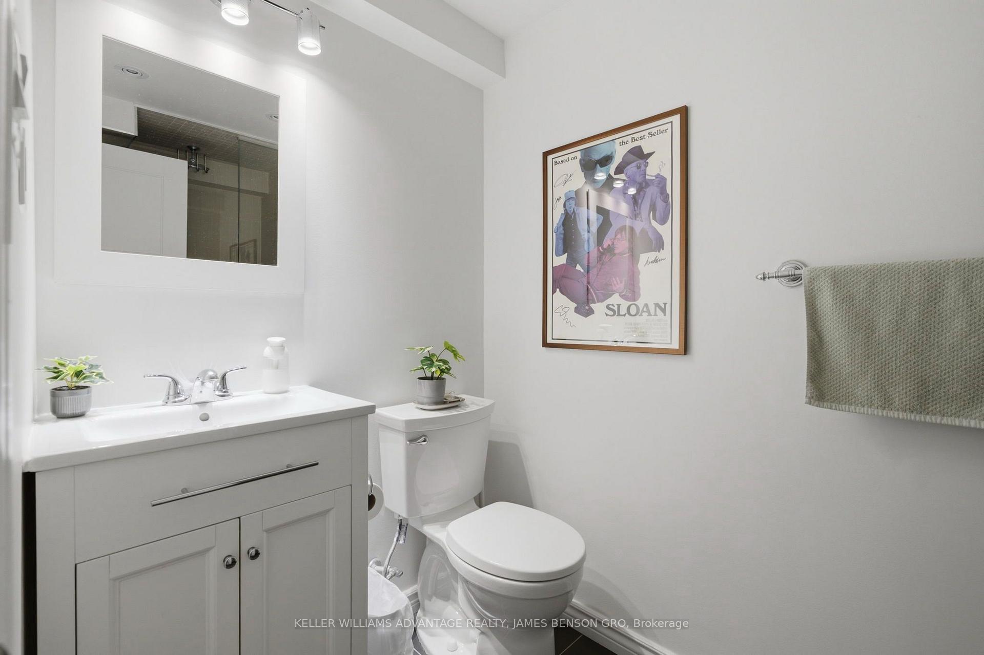 Photo 37 of 38 White Boulevard, Vaughan, Brownridge — HOMEH