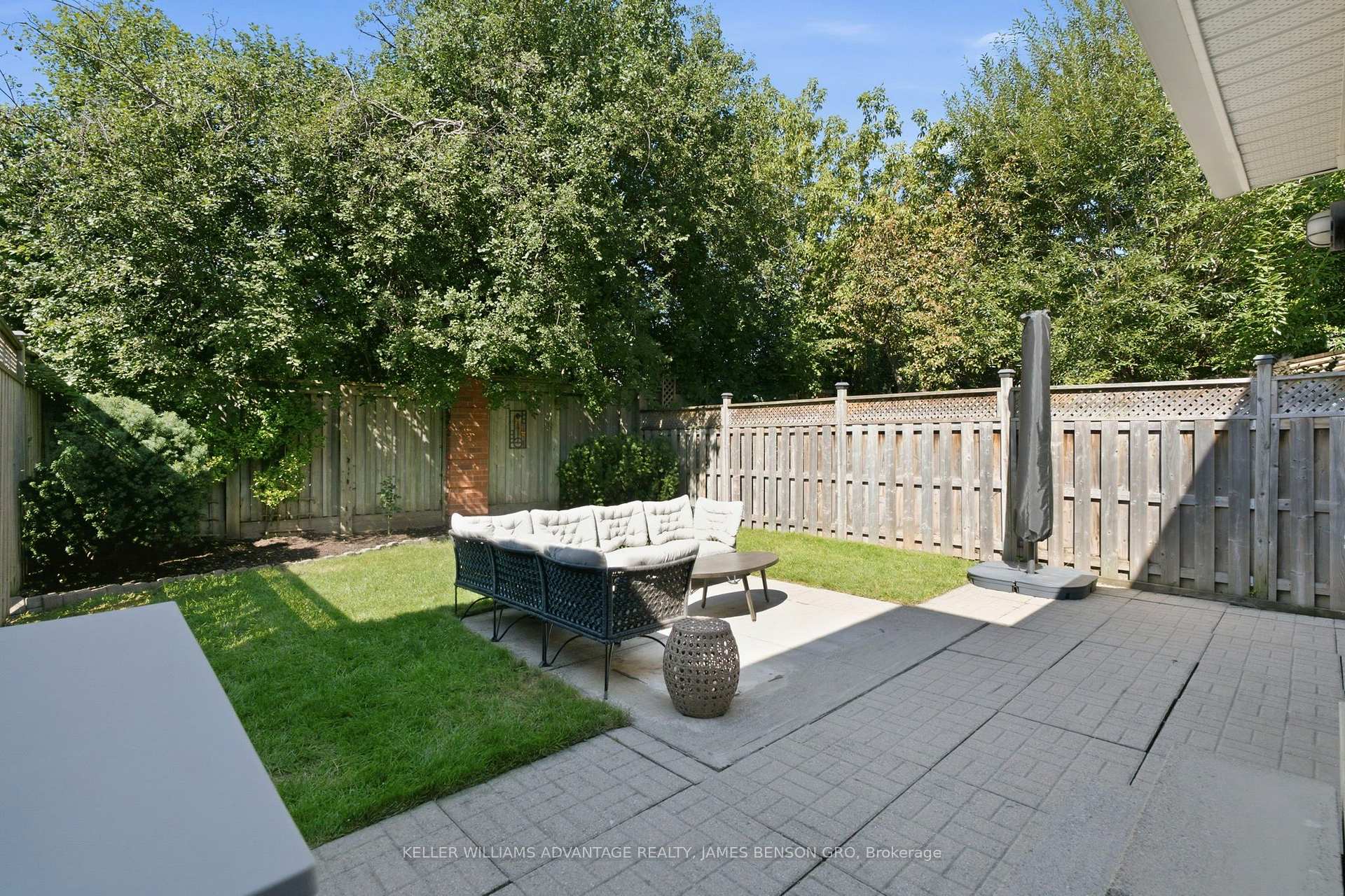 Photo 40 of 38 White Boulevard, Vaughan, Brownridge — HOMEH