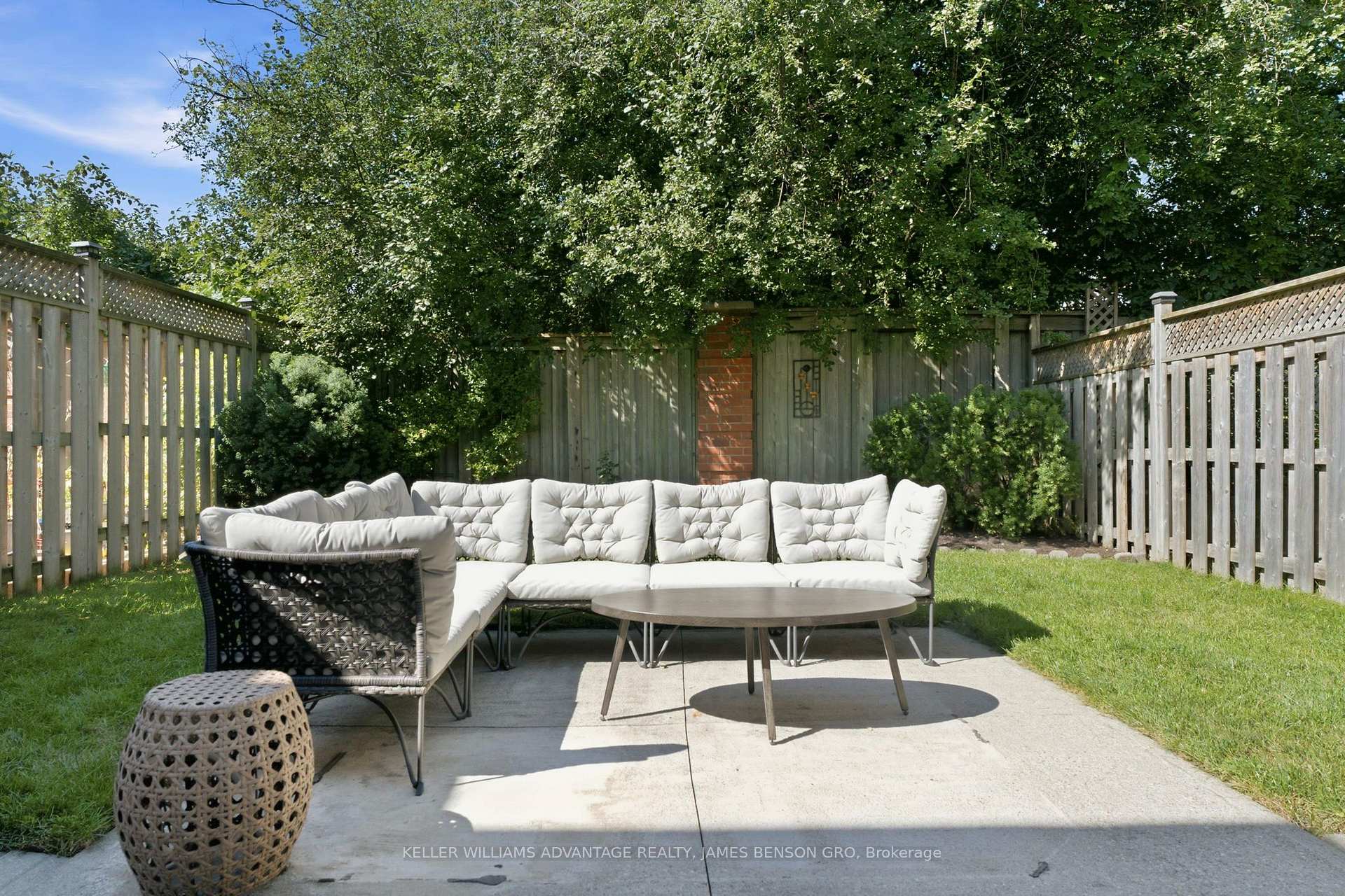Photo 41 of 38 White Boulevard, Vaughan, Brownridge — HOMEH