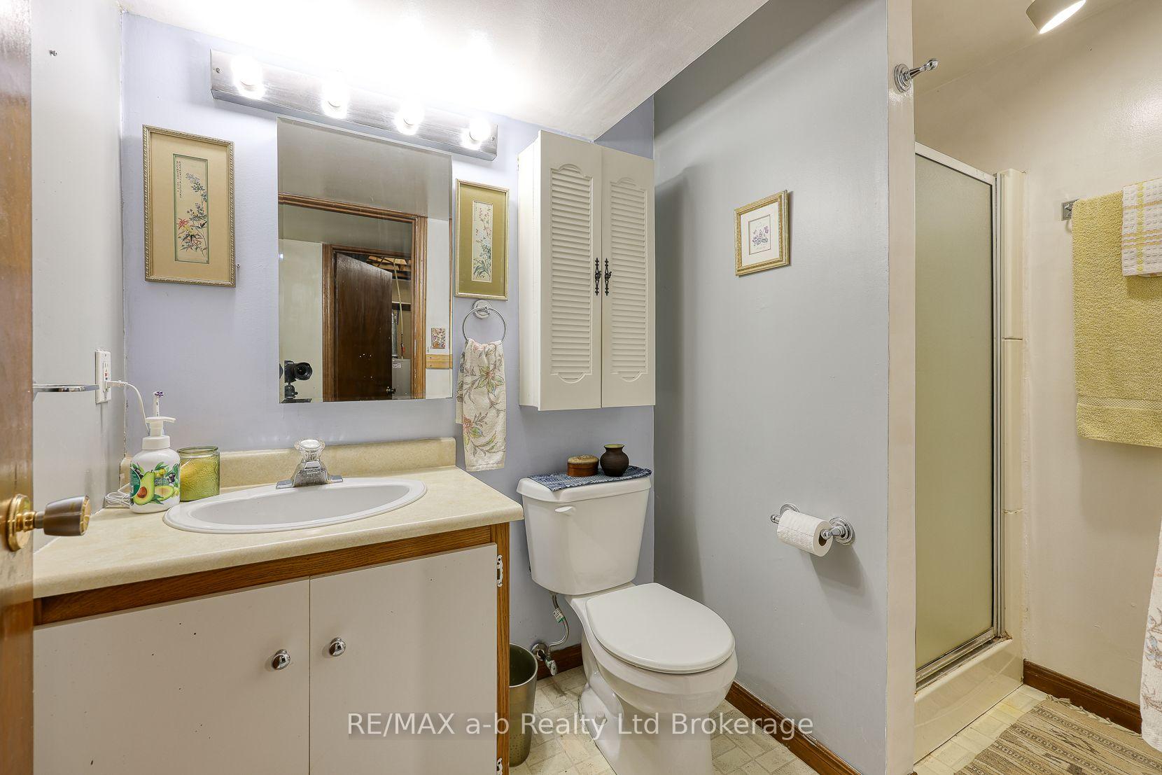 Photo 33 of 159 Carnegie Street, Ingersoll, Ingersoll - North — HOMEH