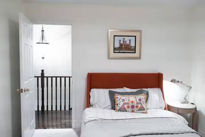 Photo 36 of 99 Sun King Crescent, Barrie, Innis-Shore — HOMEH