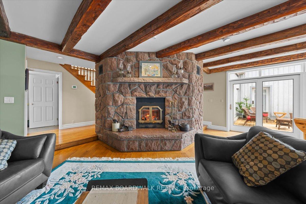 Photo 9 of 2464 Scrivens Drive, Ottawa, Osgoode Twp North of Reg Rd 6 — HOMEH