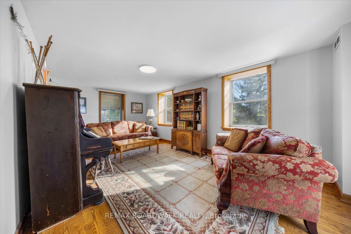 Photo 17 of 2464 Scrivens Drive, Ottawa, Osgoode Twp North of Reg Rd 6 — HOMEH