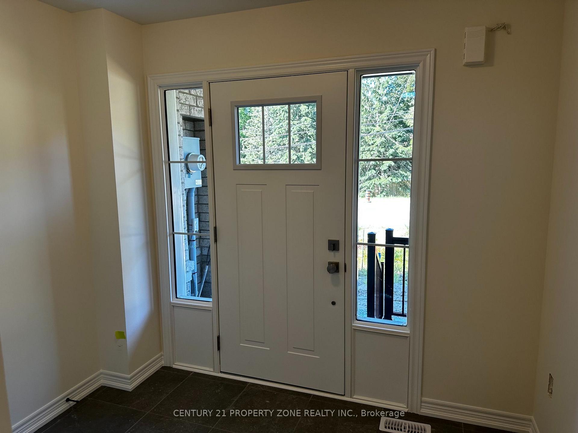 Photo of Unit Room 1, 15685 Airport Road