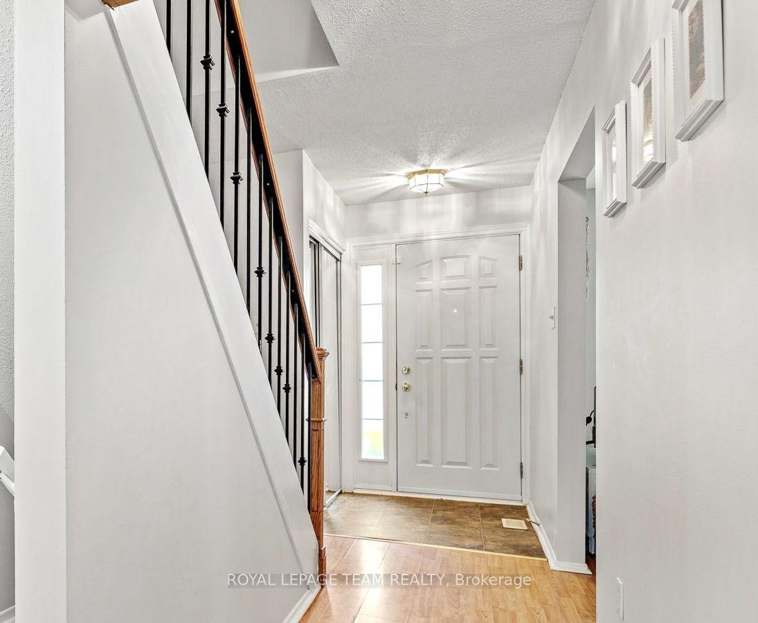 Photo 3 of 455 Kintyre Private, Ottawa, Carleton Square — HOMEH