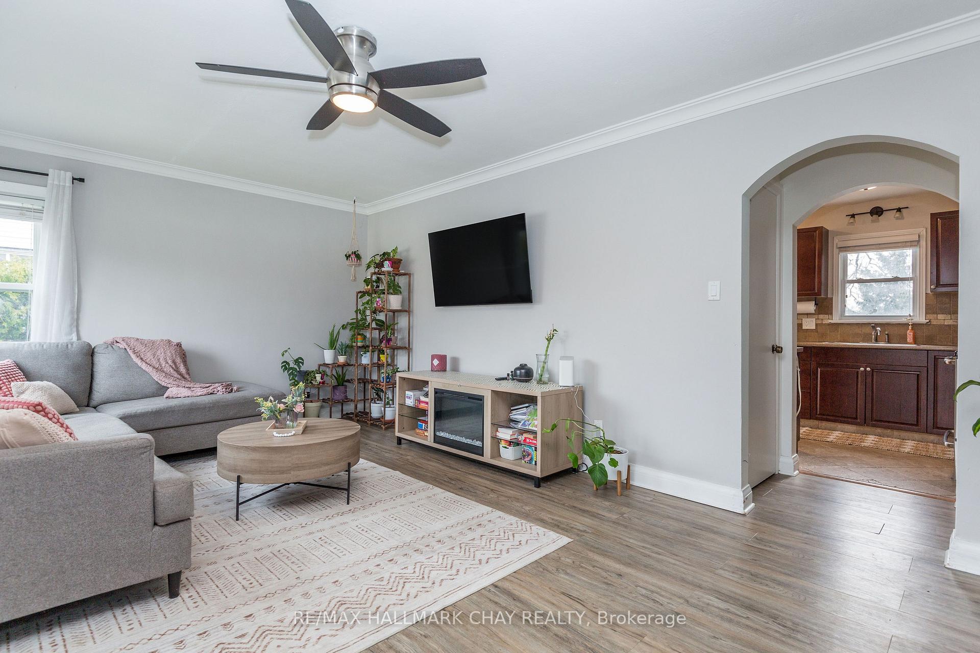 Photo 6 of 177 Duckworth Street, Barrie, Codrington — HOMEH