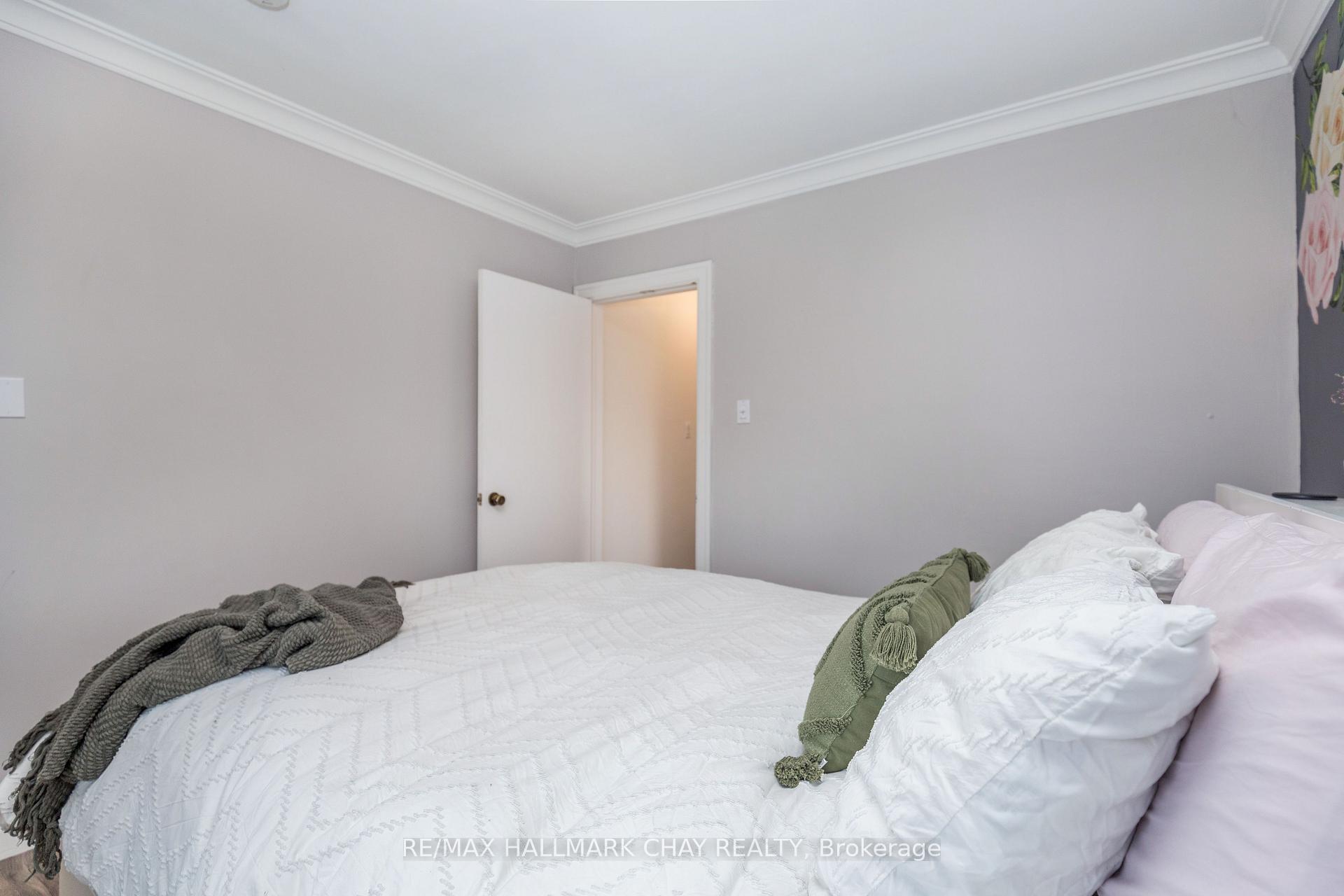 Photo 19 of 177 Duckworth Street, Barrie, Codrington — HOMEH