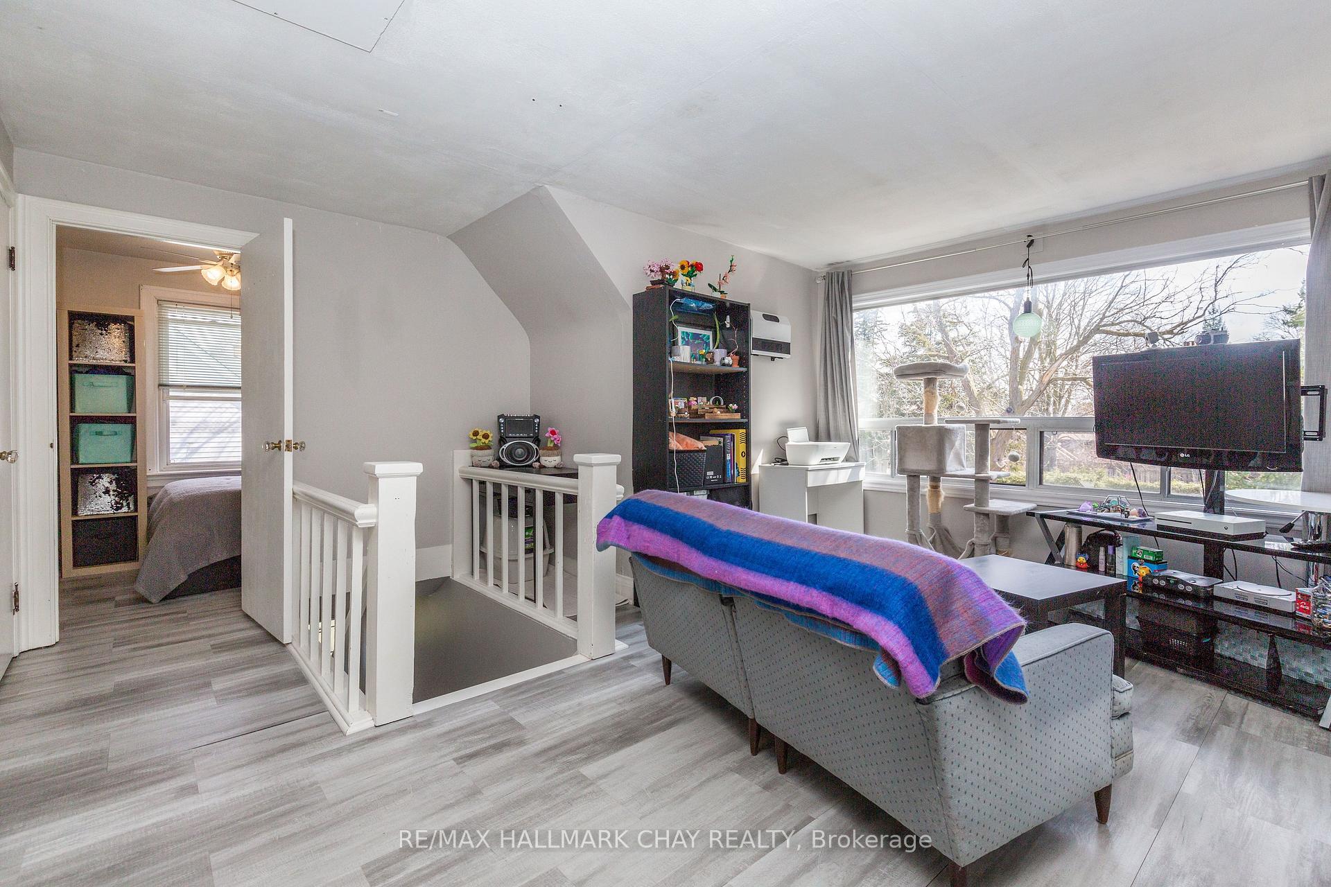 Photo 36 of 177 Duckworth Street, Barrie, Codrington — HOMEH