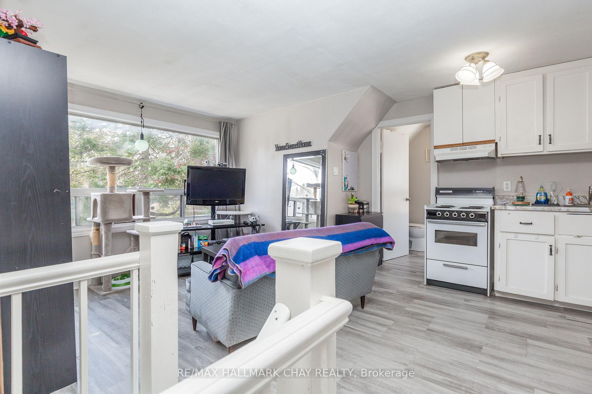Photo 37 of 177 Duckworth Street, Barrie, Codrington — HOMEH