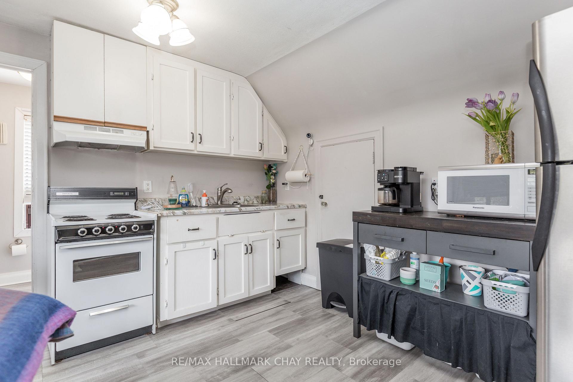 Photo 38 of 177 Duckworth Street, Barrie, Codrington — HOMEH