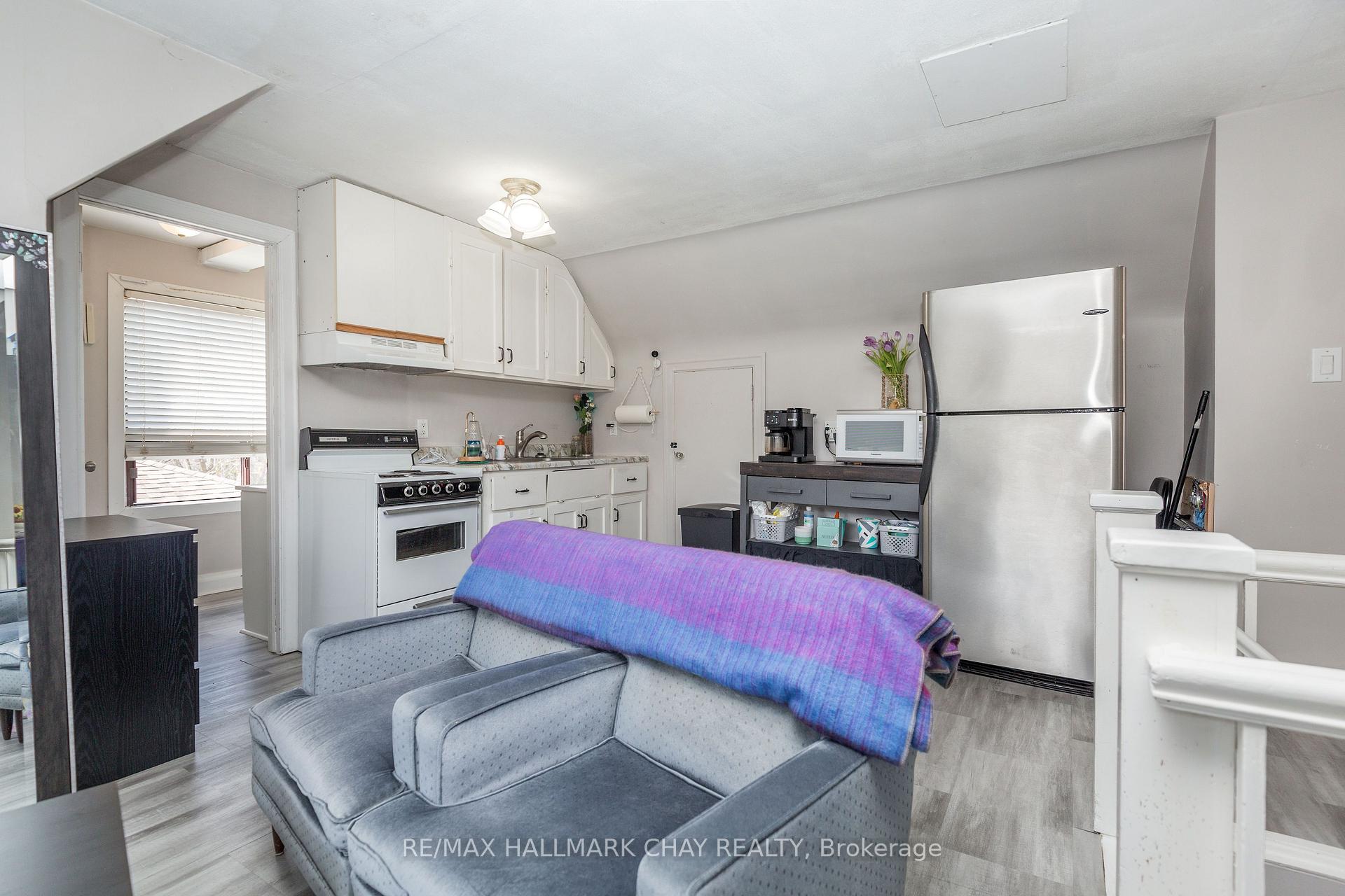 Photo 40 of 177 Duckworth Street, Barrie, Codrington — HOMEH