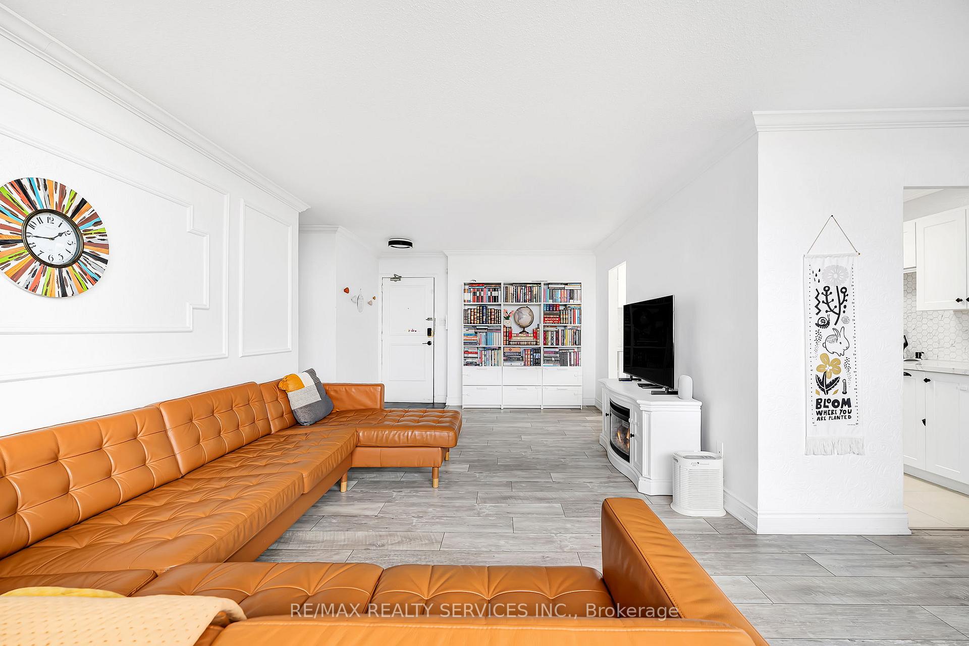 Photo 9 of Unit 1701, 180 Markham Road, Scarborough, Scarborough Village — HOMEH