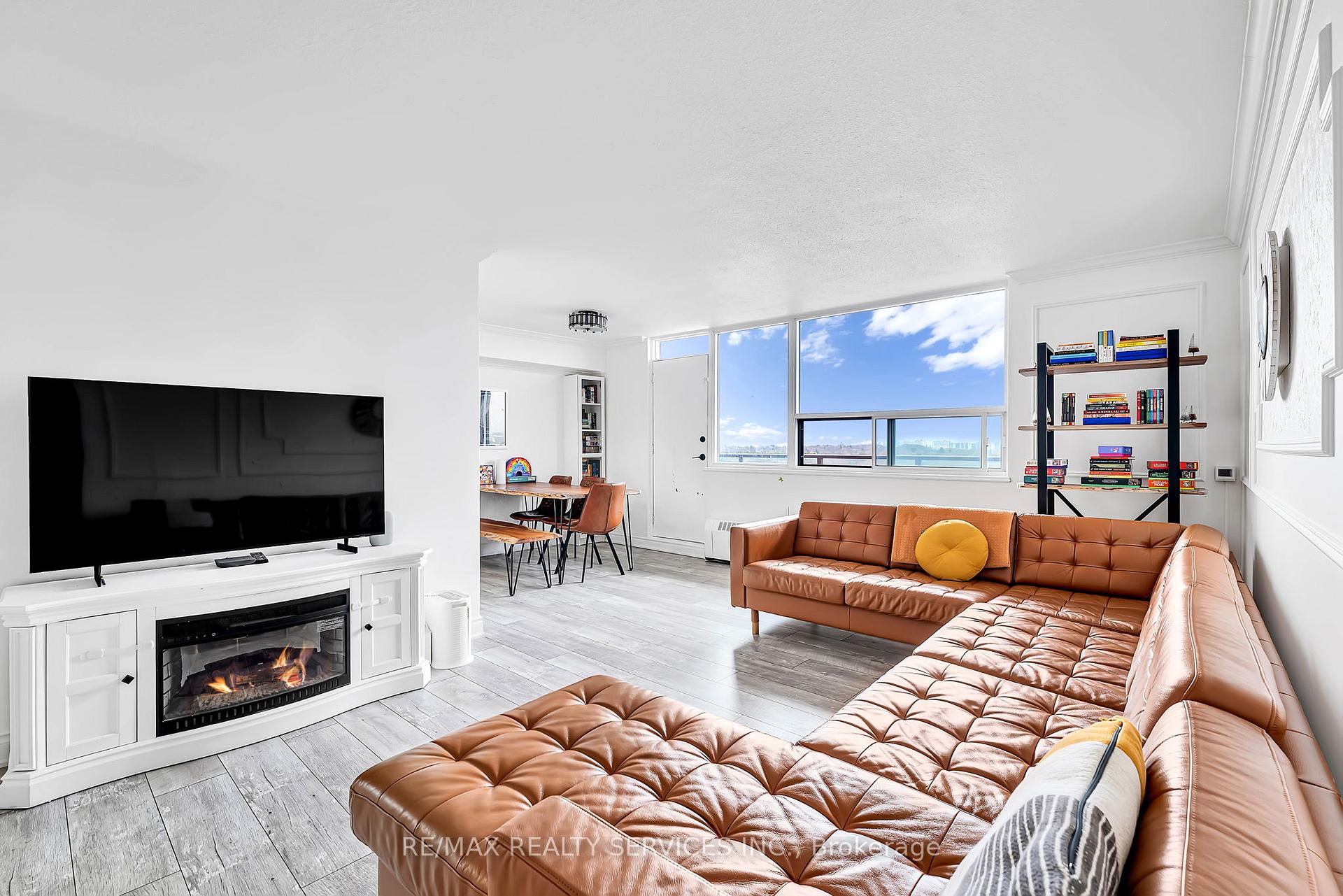 Photo 13 of Unit 1701, 180 Markham Road, Scarborough, Scarborough Village — HOMEH