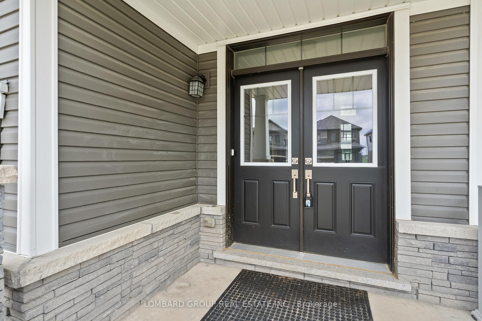 Photo 3 of 212 Vanilla Trail, Thorold, Rolling Meadows — HOMEH