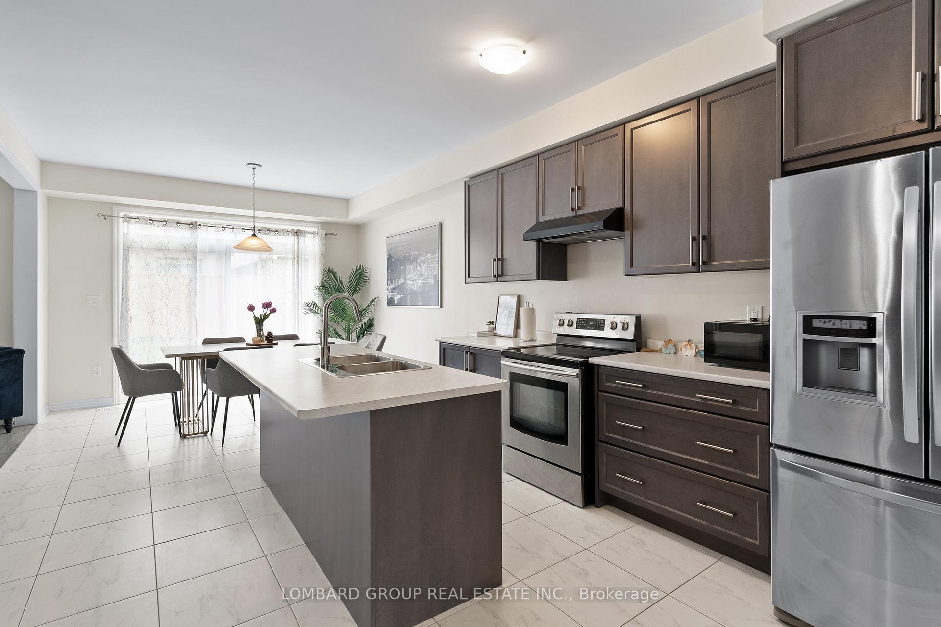 Photo 8 of 212 Vanilla Trail, Thorold, Rolling Meadows — HOMEH