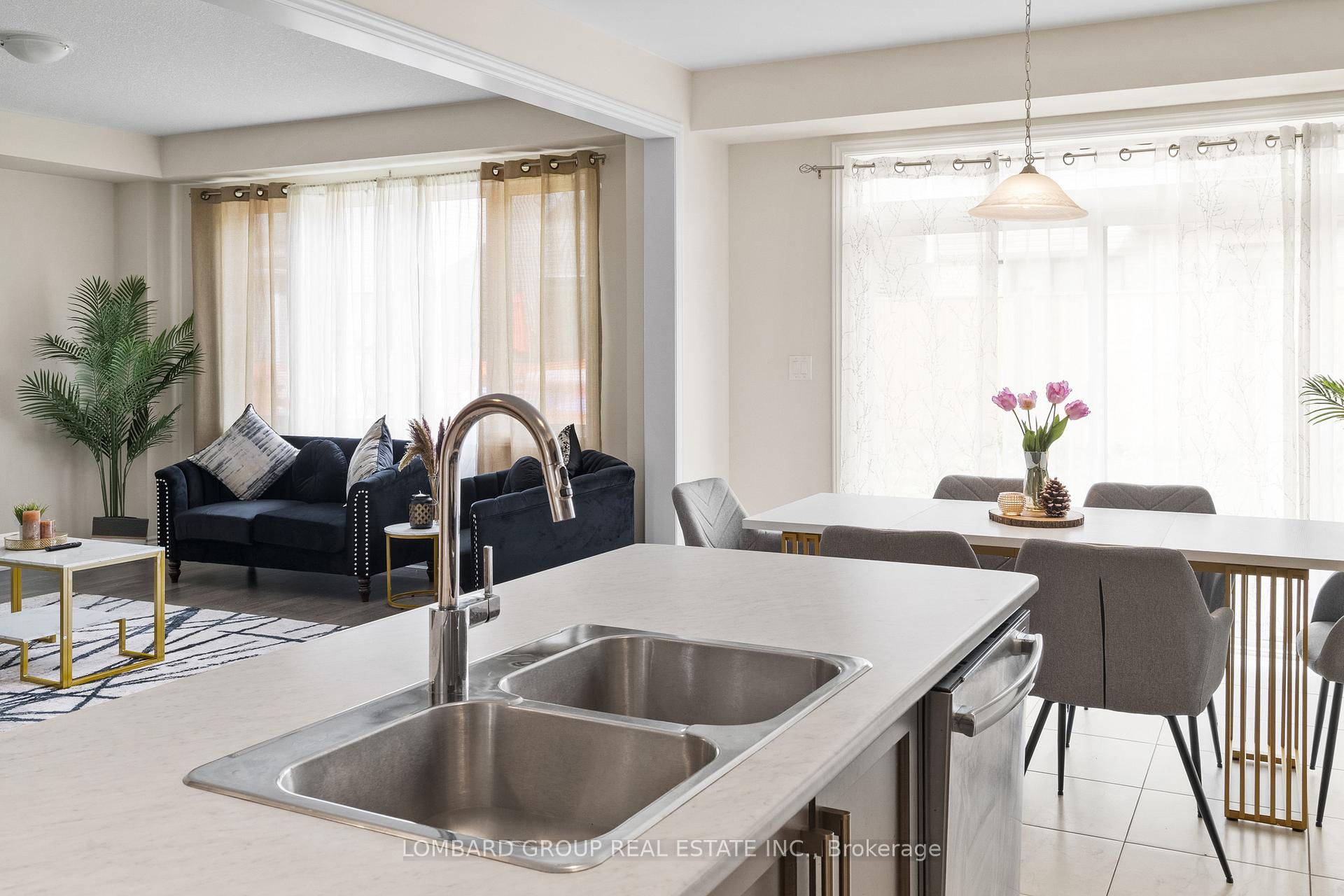 Photo 16 of 212 Vanilla Trail, Thorold, Rolling Meadows — HOMEH