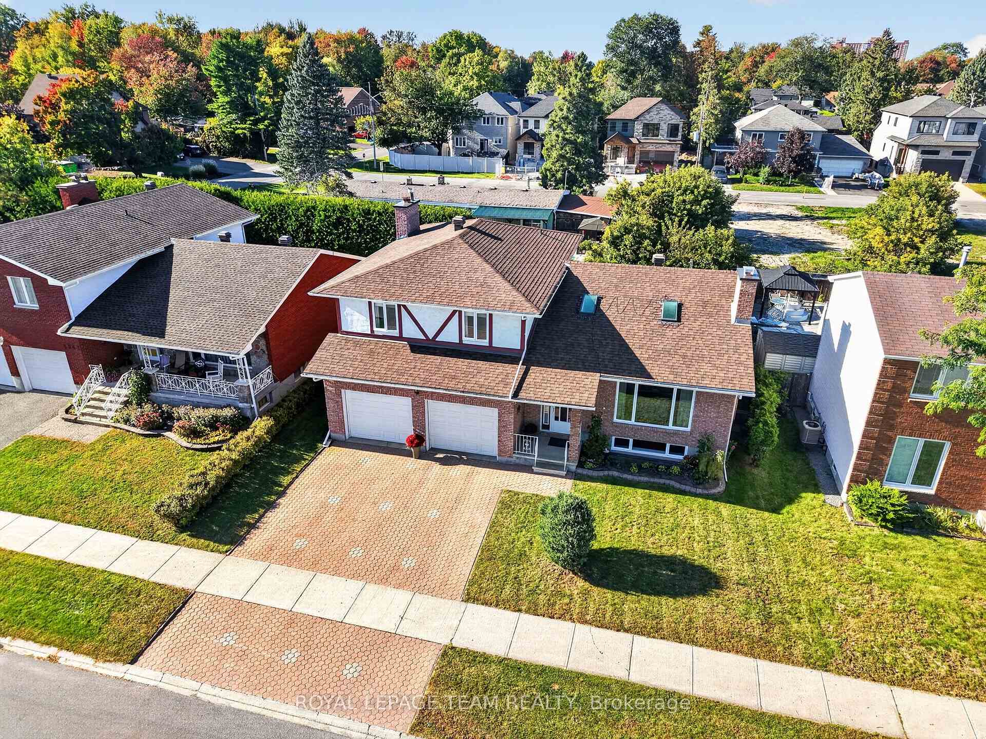 Photo 5 of 1343 Baden Avenue, Ottawa, Emerald Woods/Sawmill Creek — HOMEH